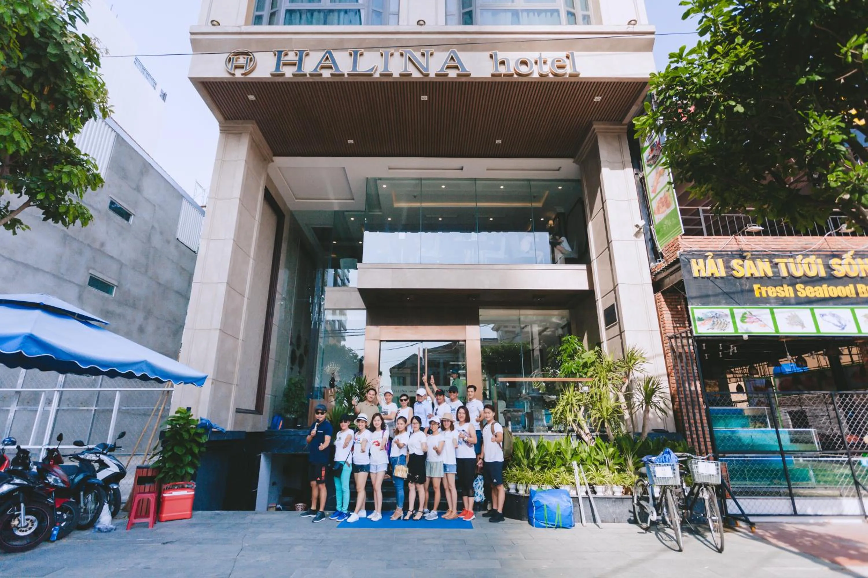 Facade/entrance in Halina Hotel and Apartment