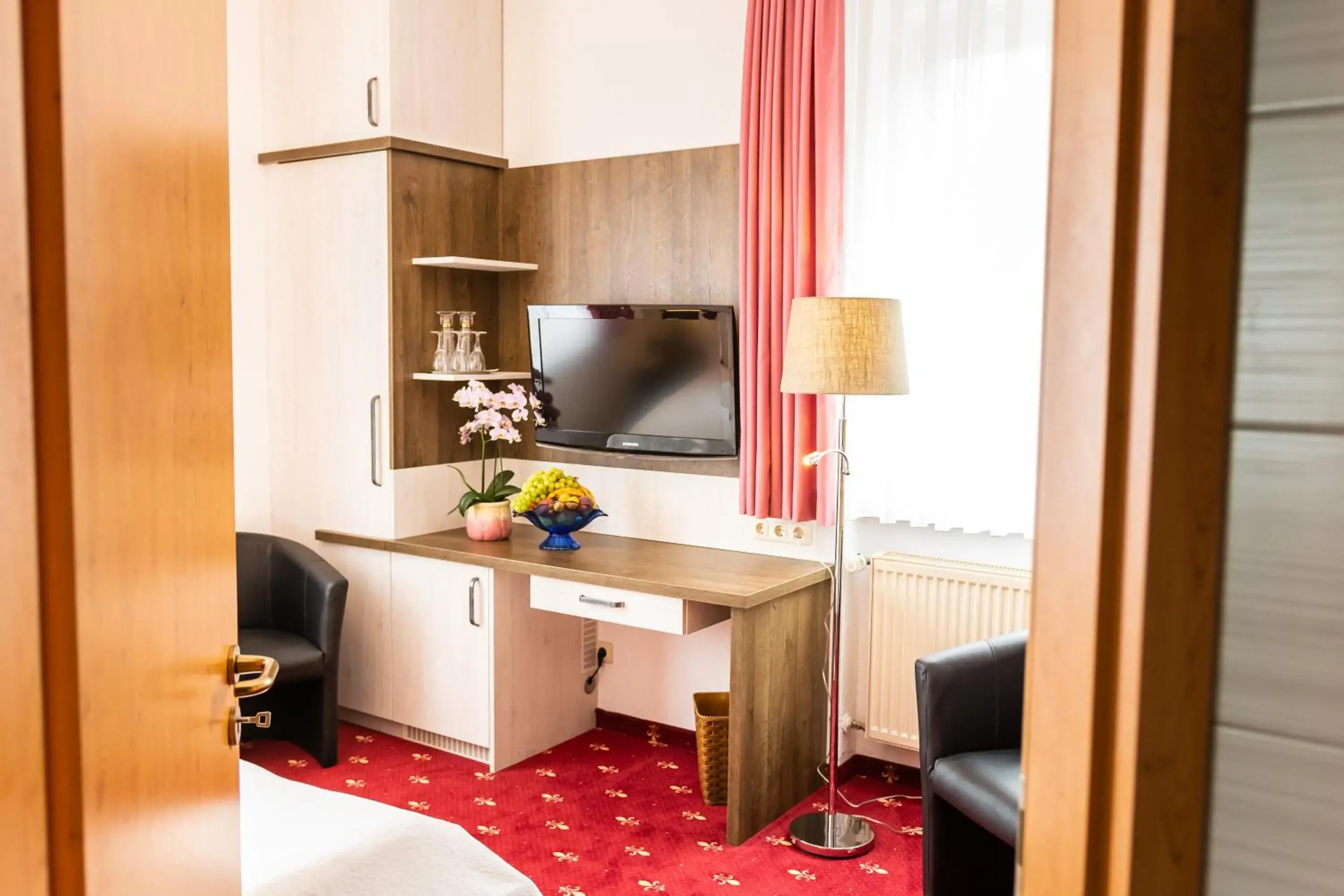 Single Room in Hotel Goldner Anker Single Room in Hotel Goldner Anker