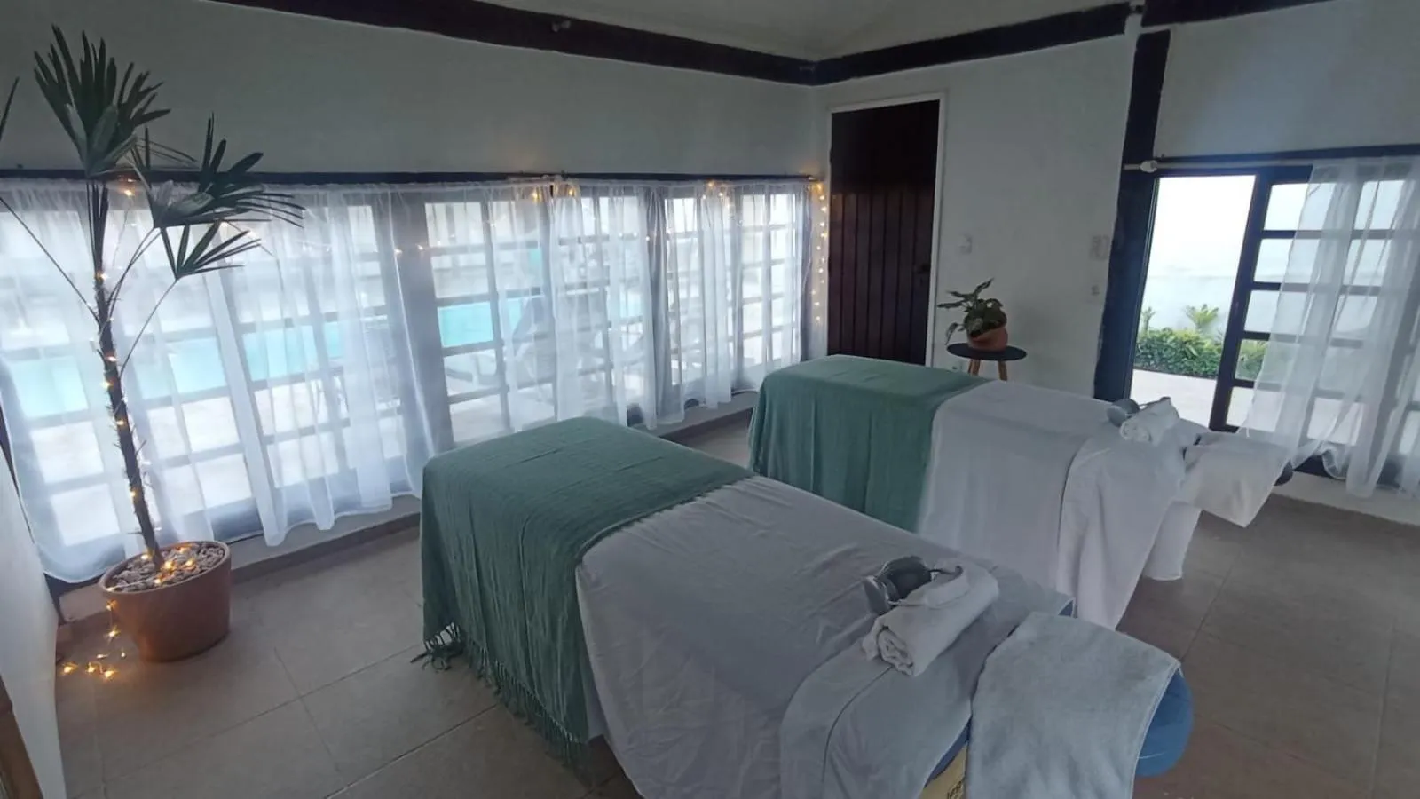 Massage, Bed in Pousada Costa Del Sol