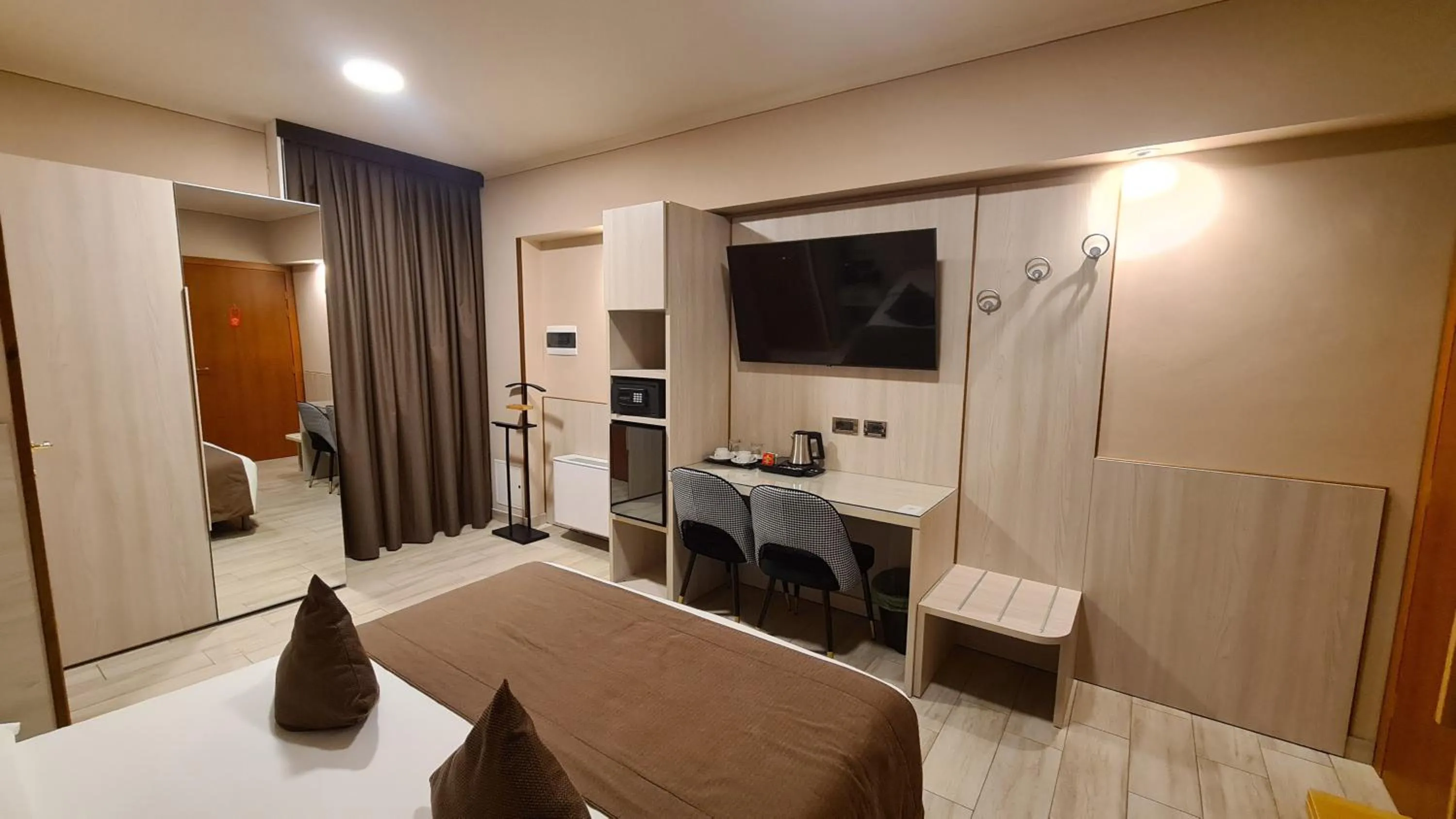 Hotel Lenotel