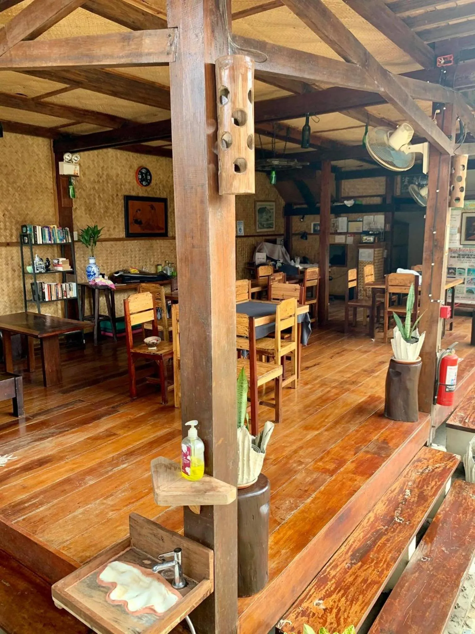 Restaurant/places to eat in Le Cou de Tou Village Resort