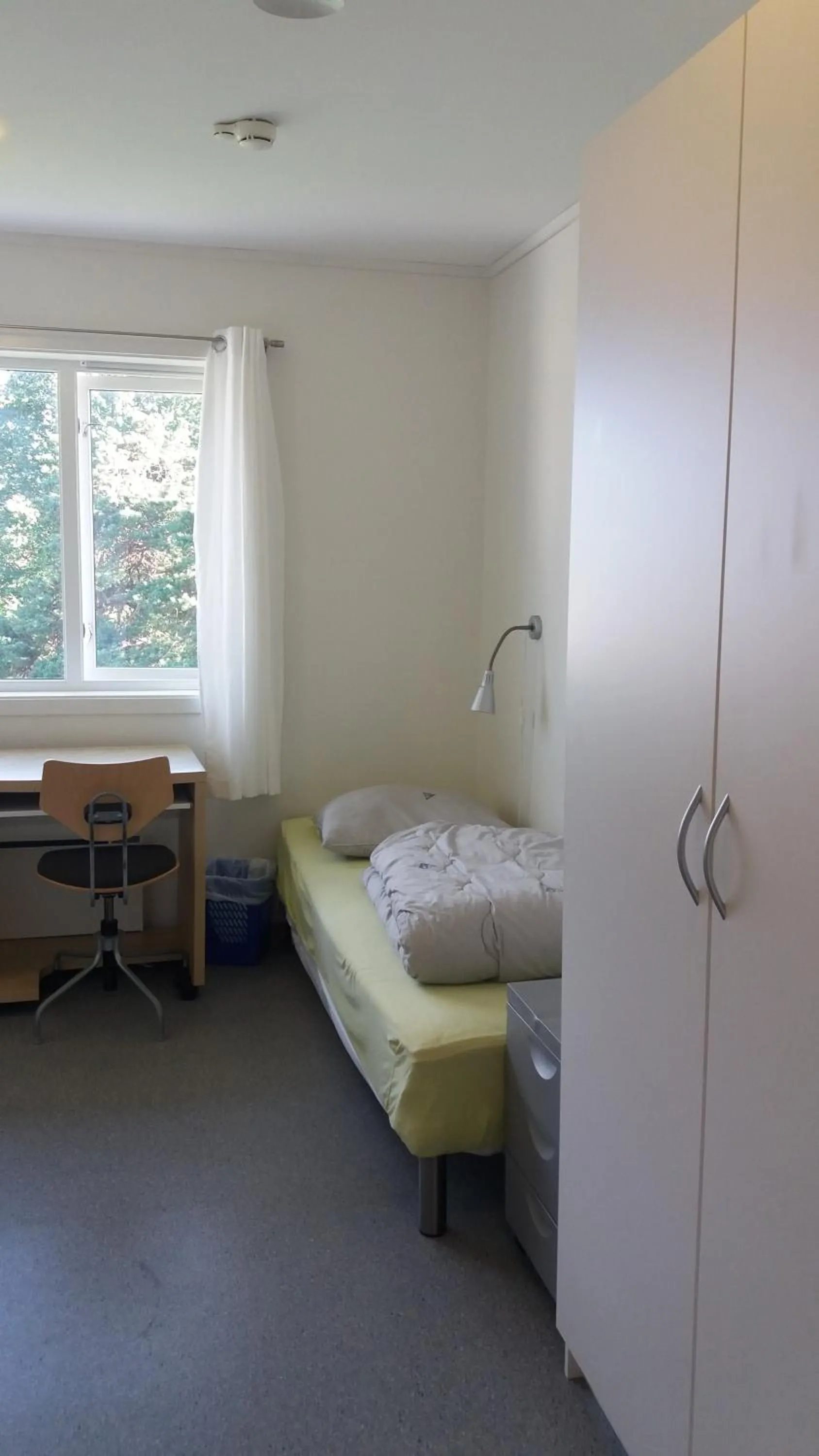 Twin Room in Moldefjord Hostel
