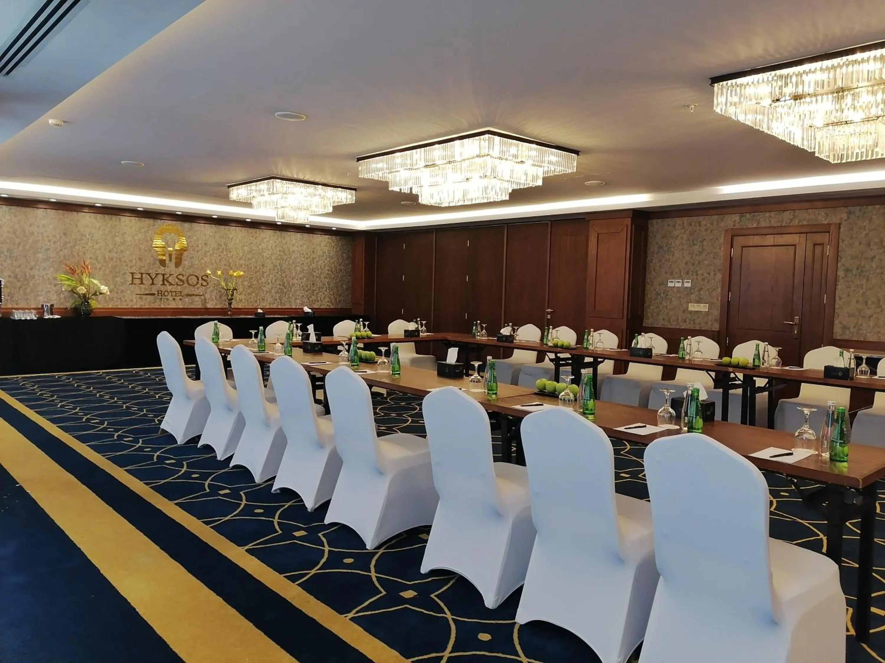 Meeting/conference room in Hyksos Hotel