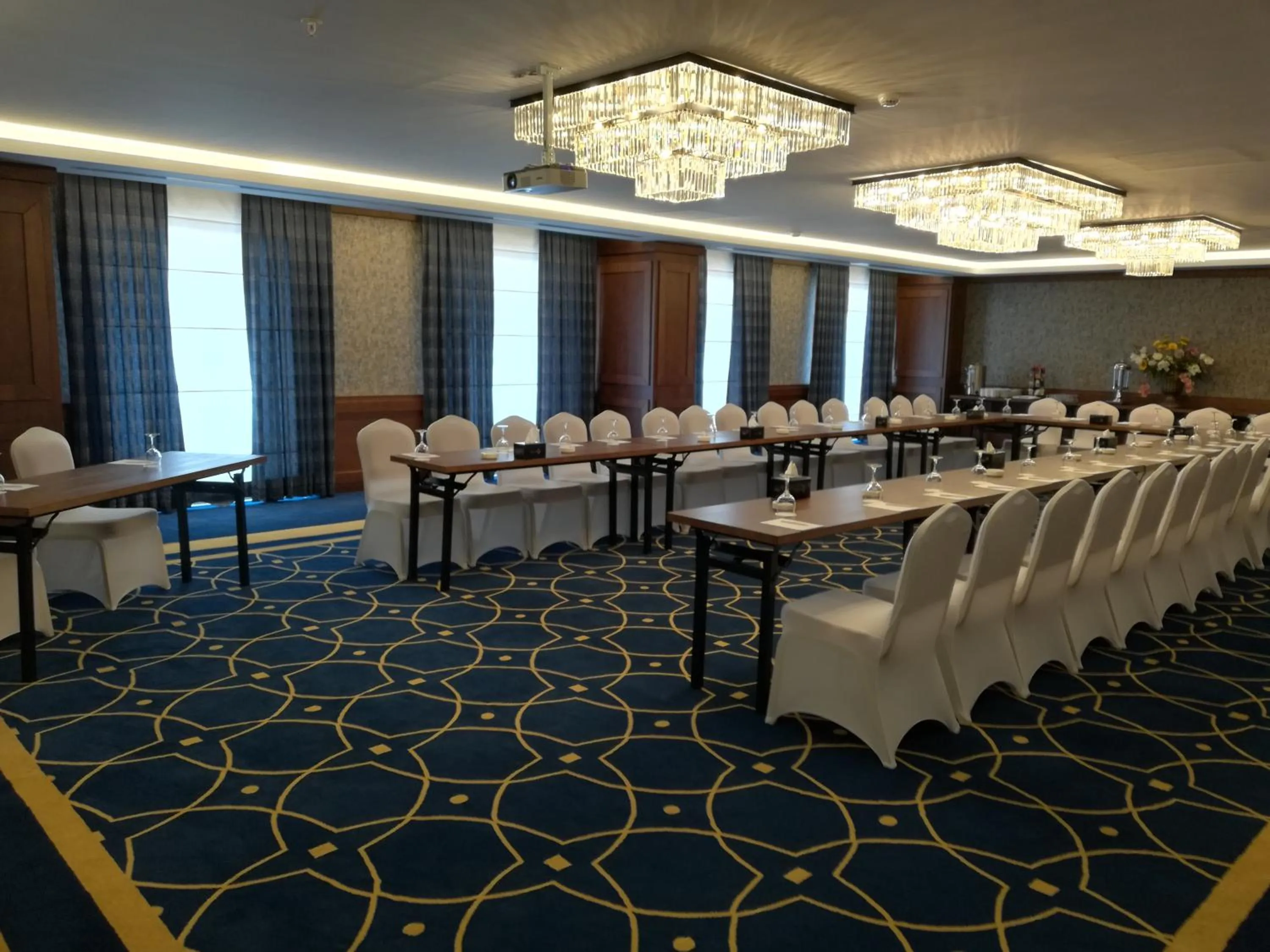 Meeting/conference room in Hyksos Hotel