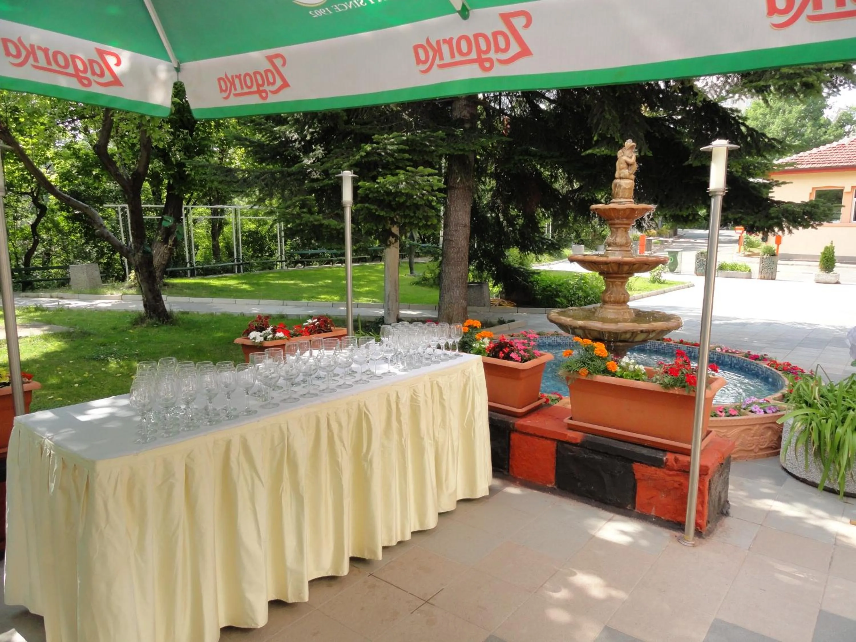 Garden in Diana 3 Hotel