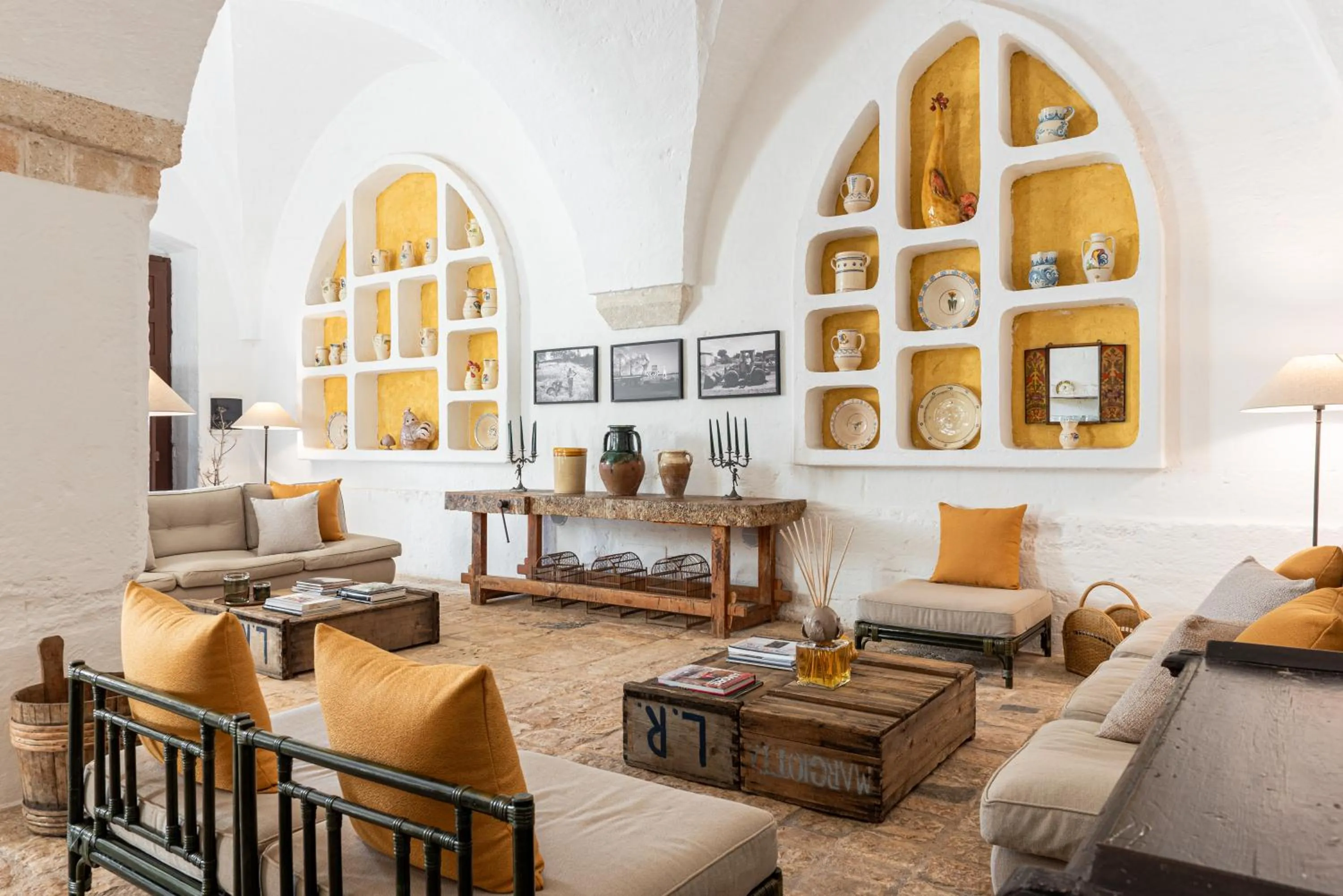 Communal lounge/ TV room in Masseria Borgo San Marco