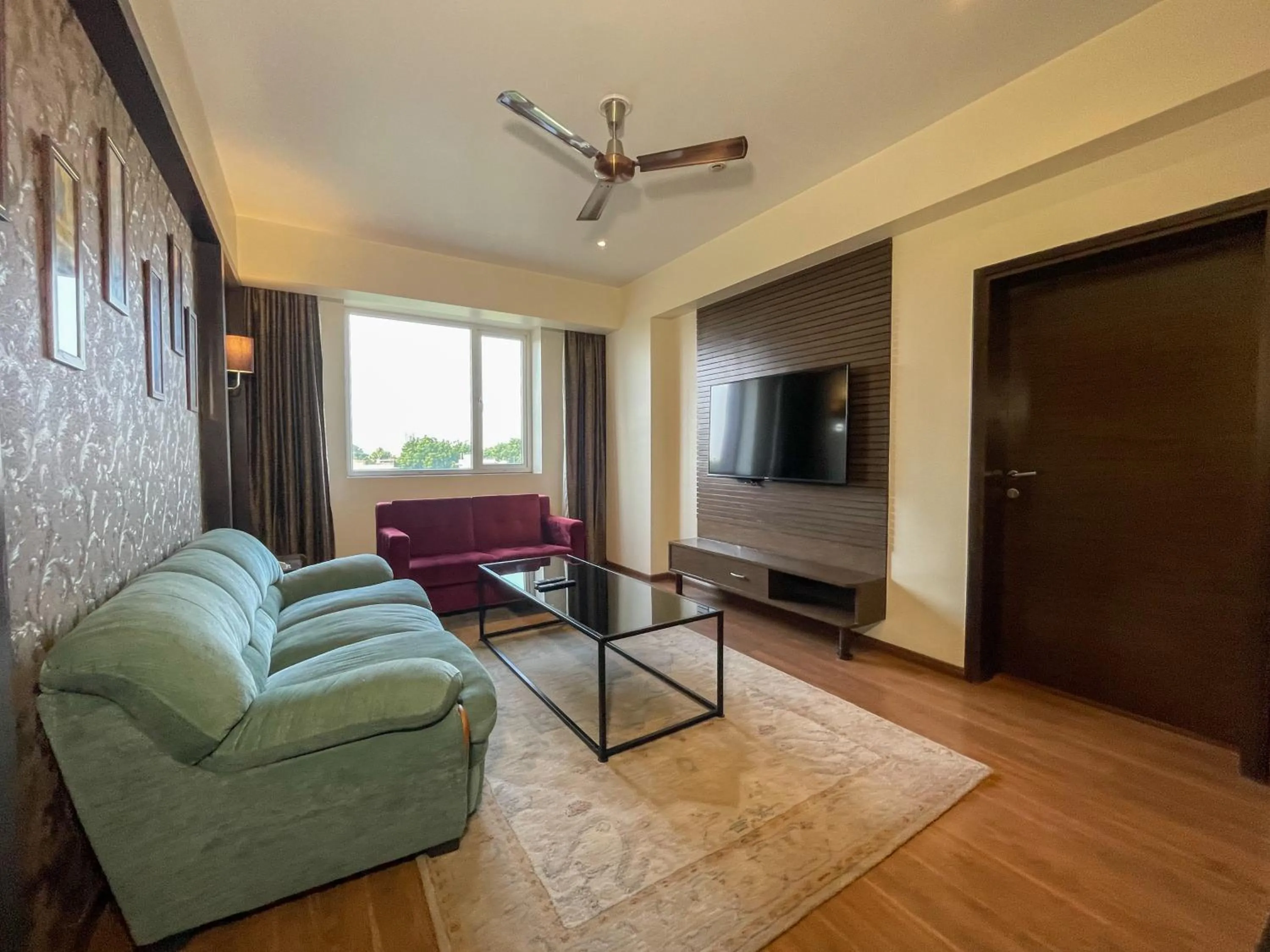 TV and multimedia in Comfort Hotel Vista