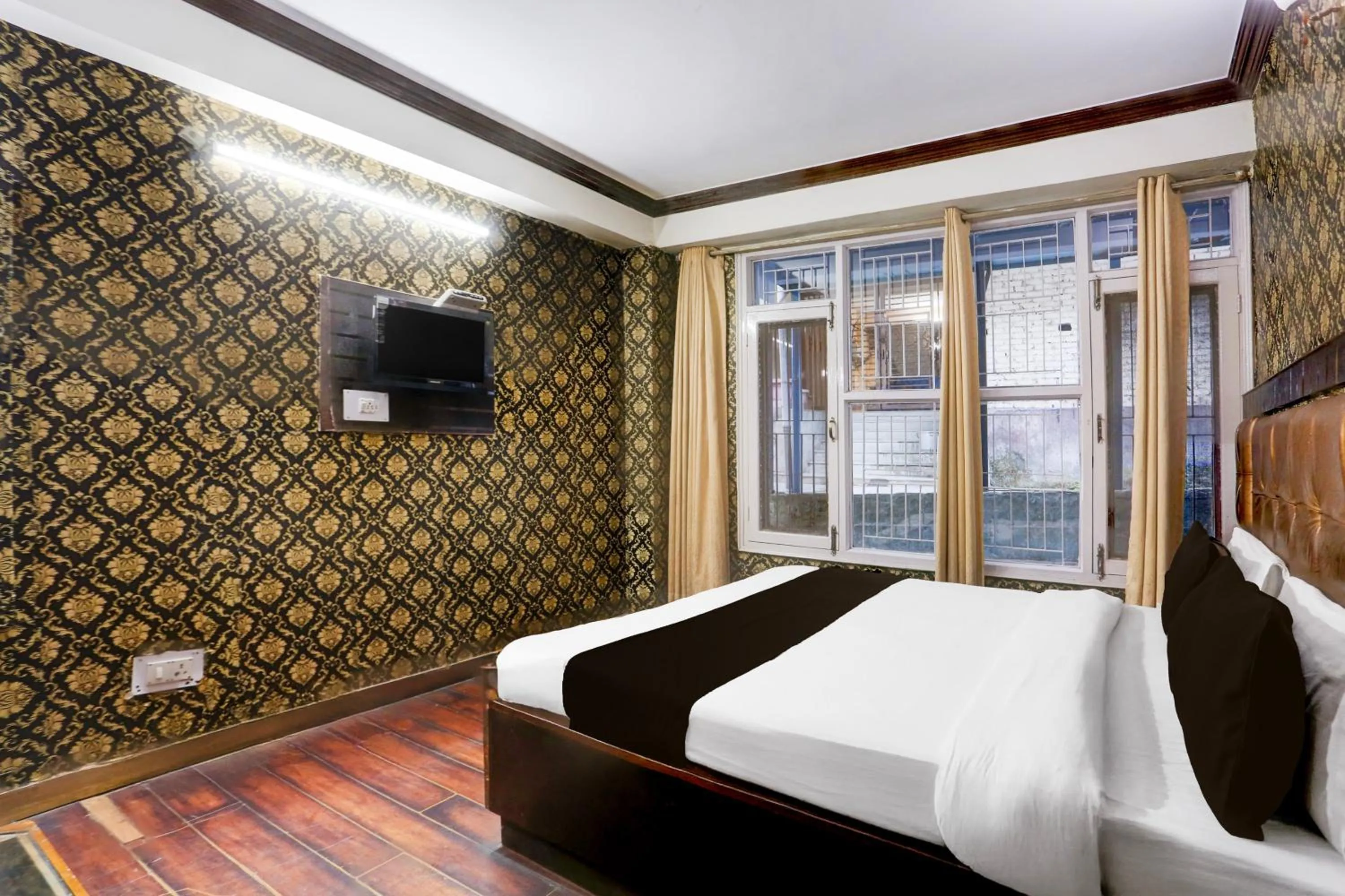 Bedroom, Bed in Super Collection O Mall Road Formerly Hotel Shubham