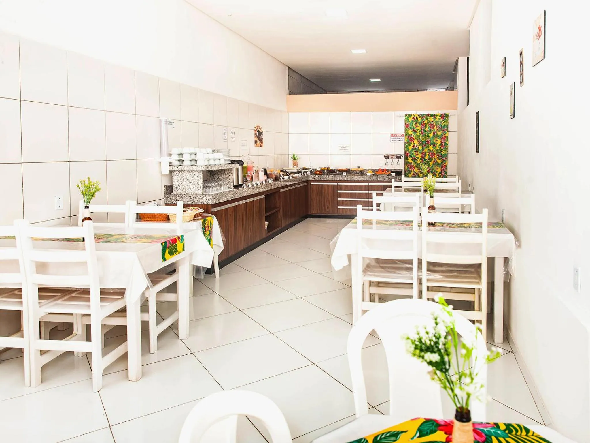 Buffet breakfast in Pousada Recanto do Mucugê