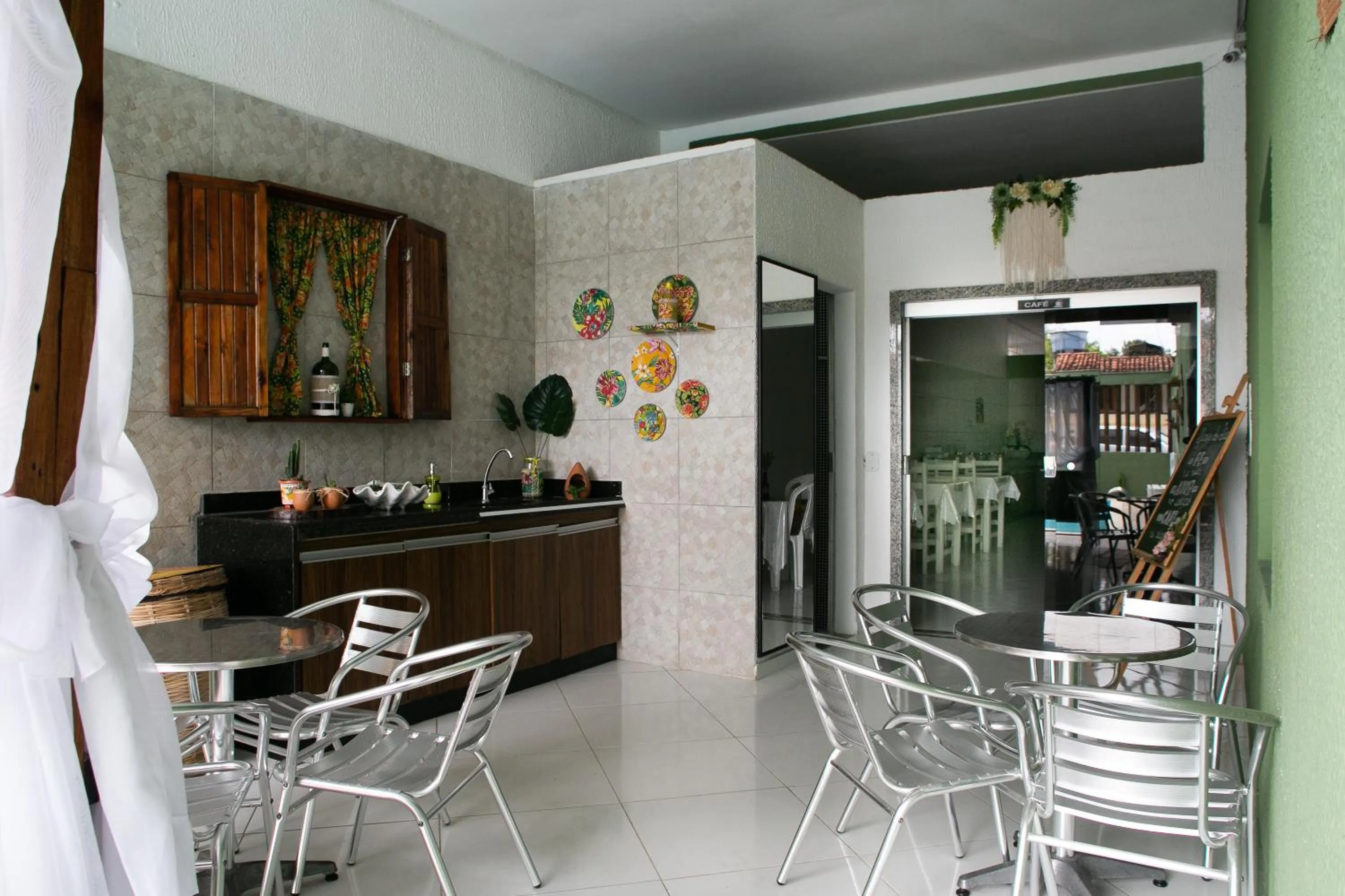 Restaurant/places to eat in Pousada Recanto do Mucugê