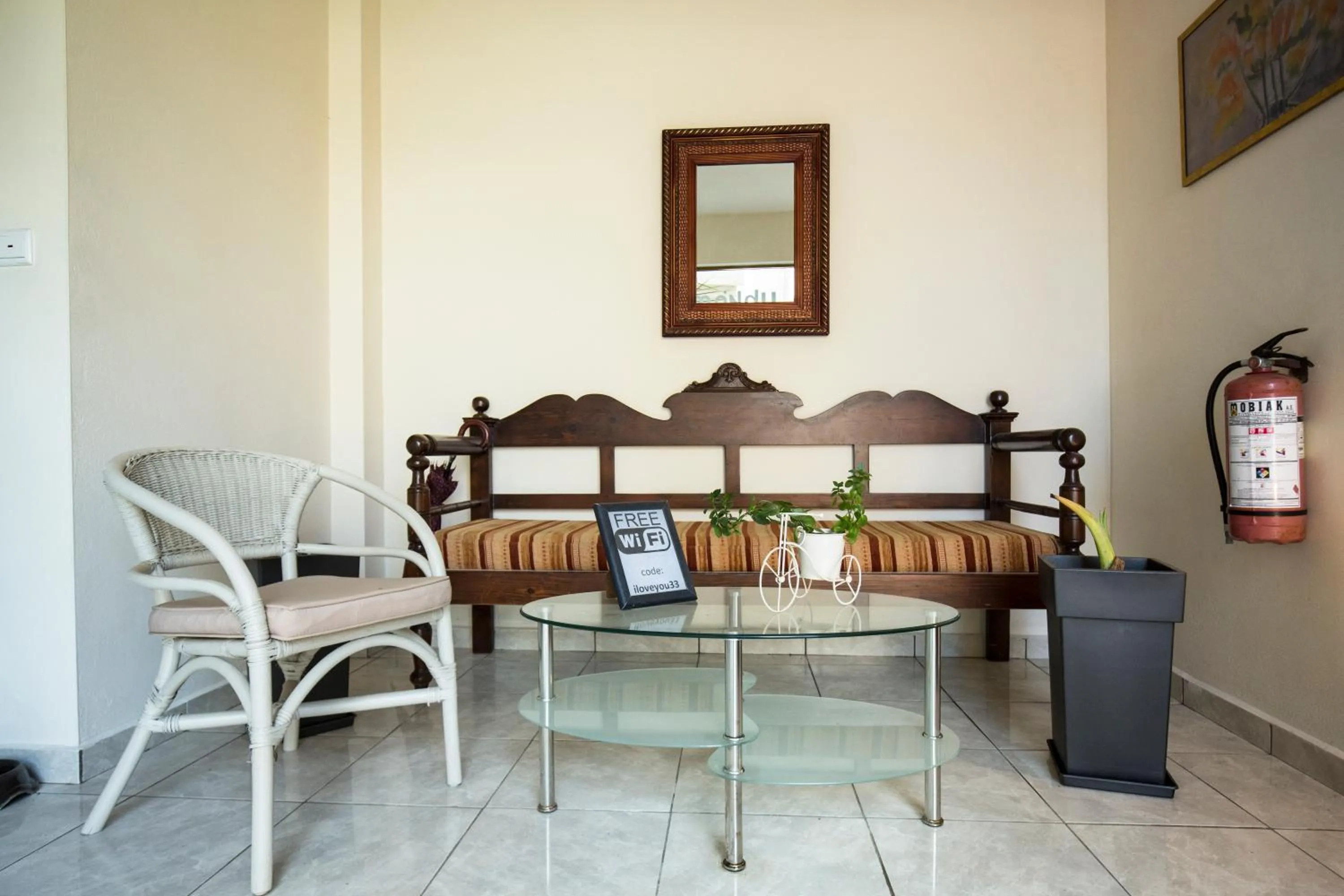 Facade/entrance in Mandy Suites