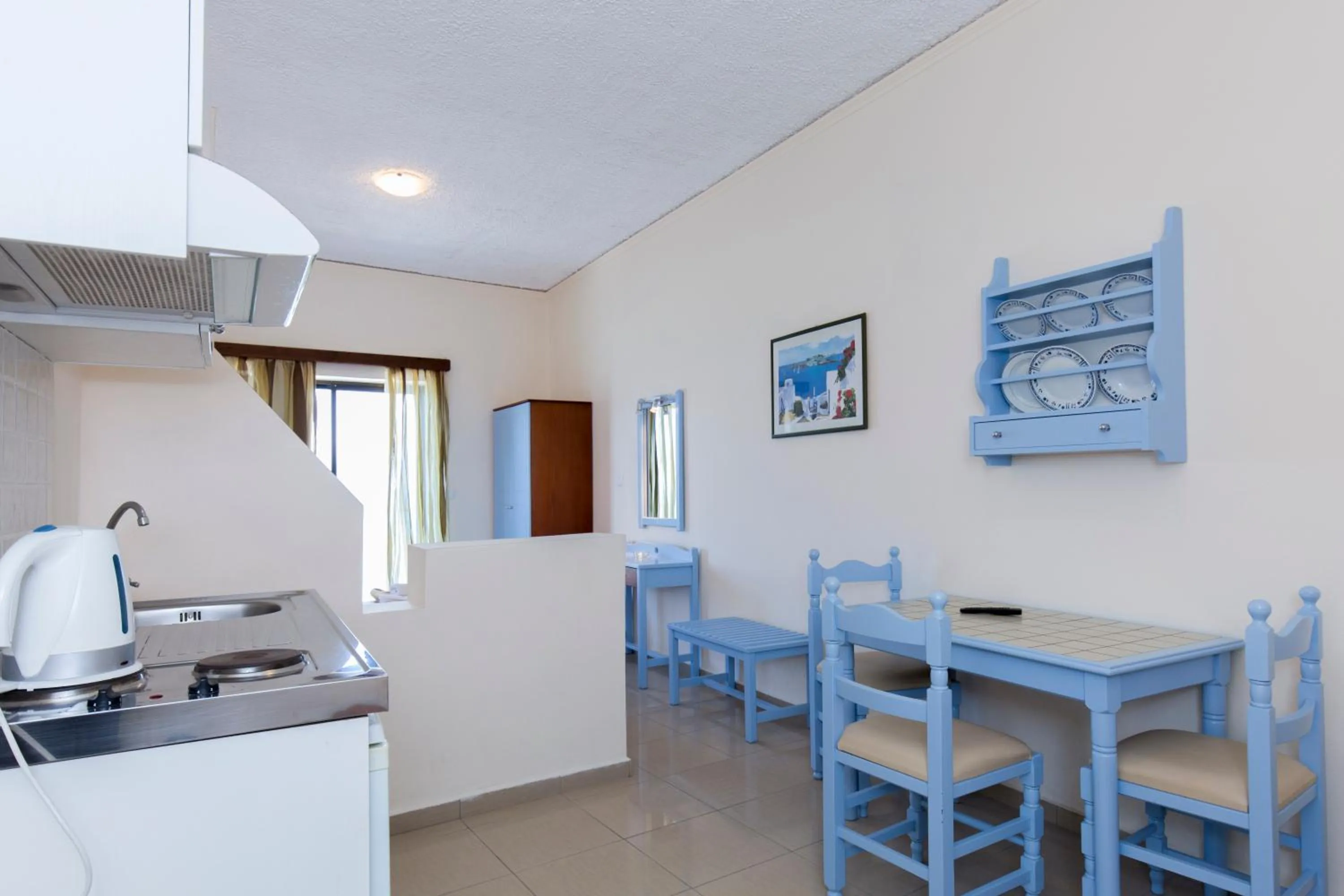 Kitchen or kitchenette in Mandy Suites