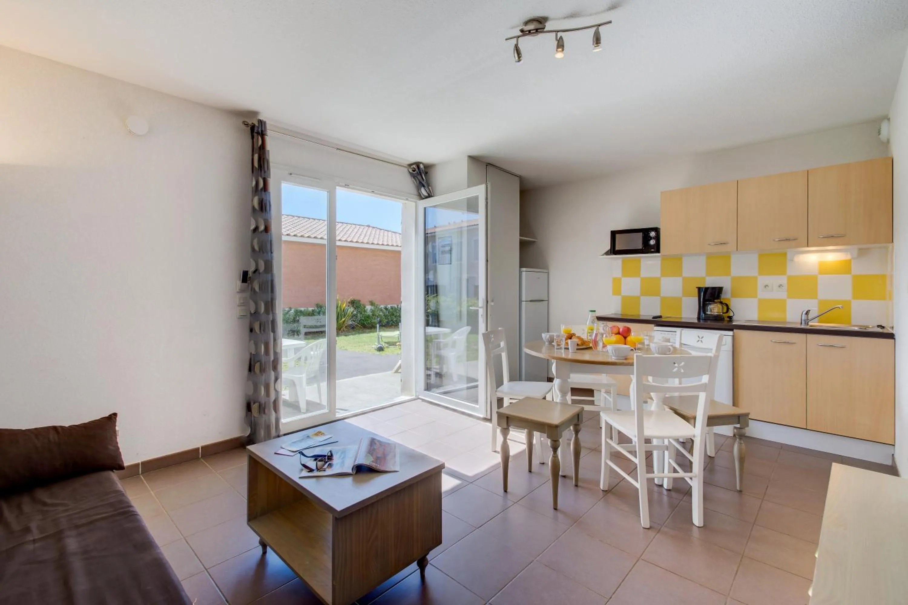 Balcony/Terrace in Vacancéole - Le Domaine d'Enserune