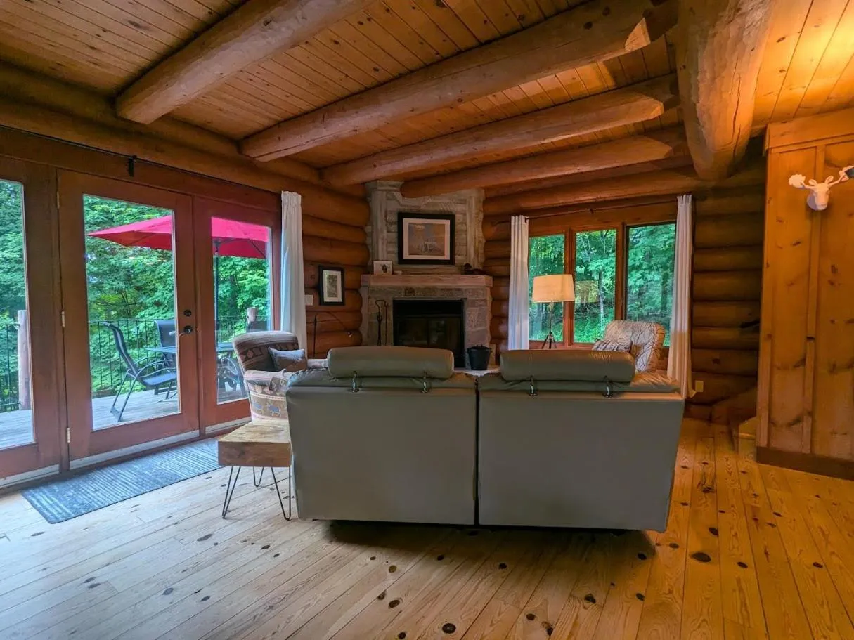 Living room in Tremblant Mountain Chalets