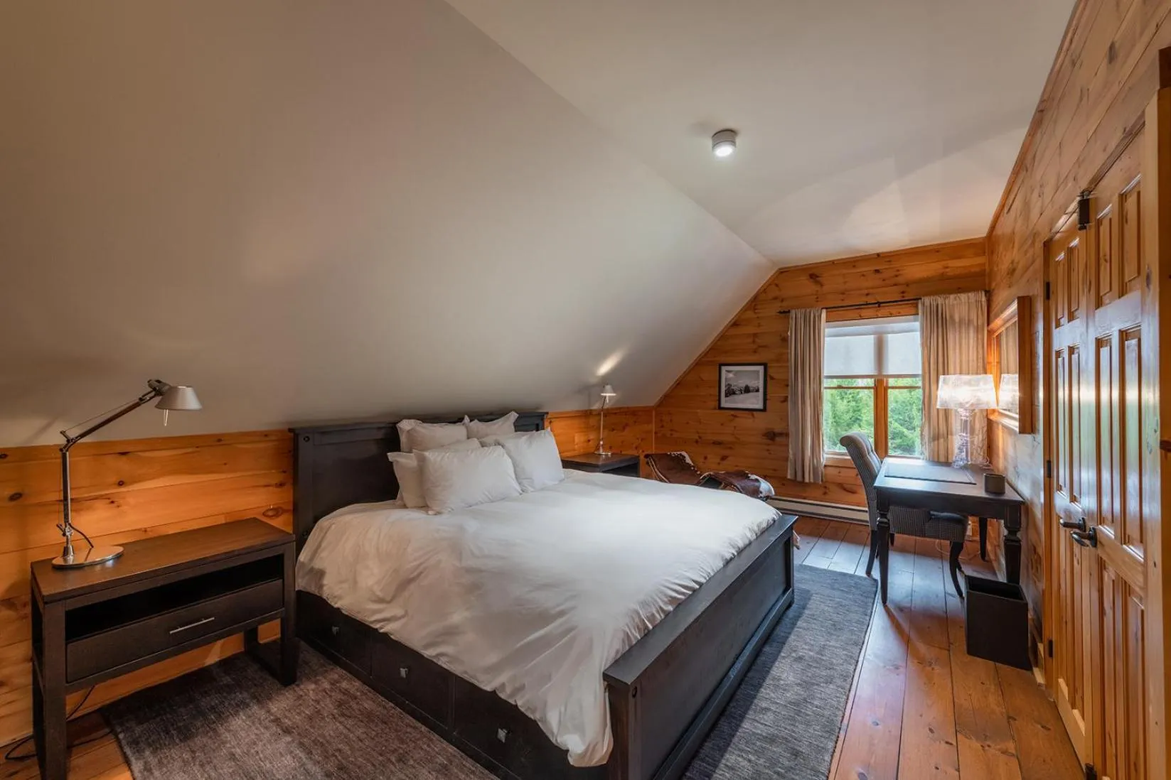 Bed in Tremblant Mountain Chalets