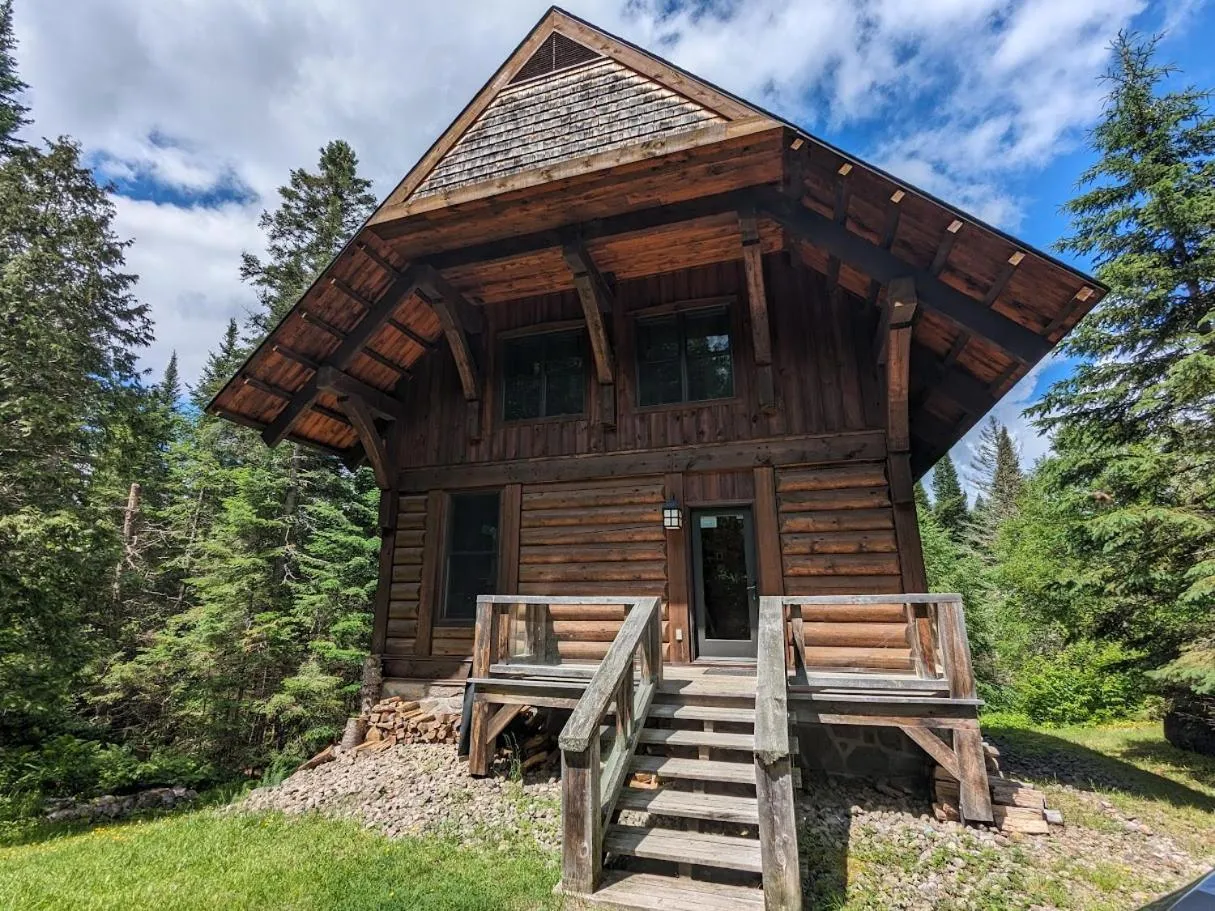 Property building in Tremblant Mountain Chalets