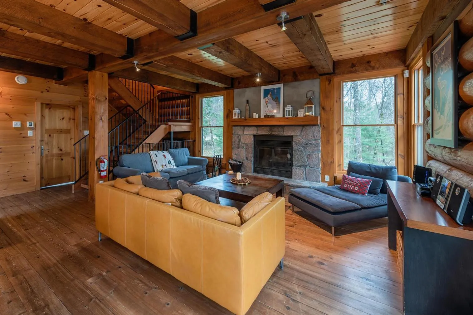 Living room in Tremblant Mountain Chalets