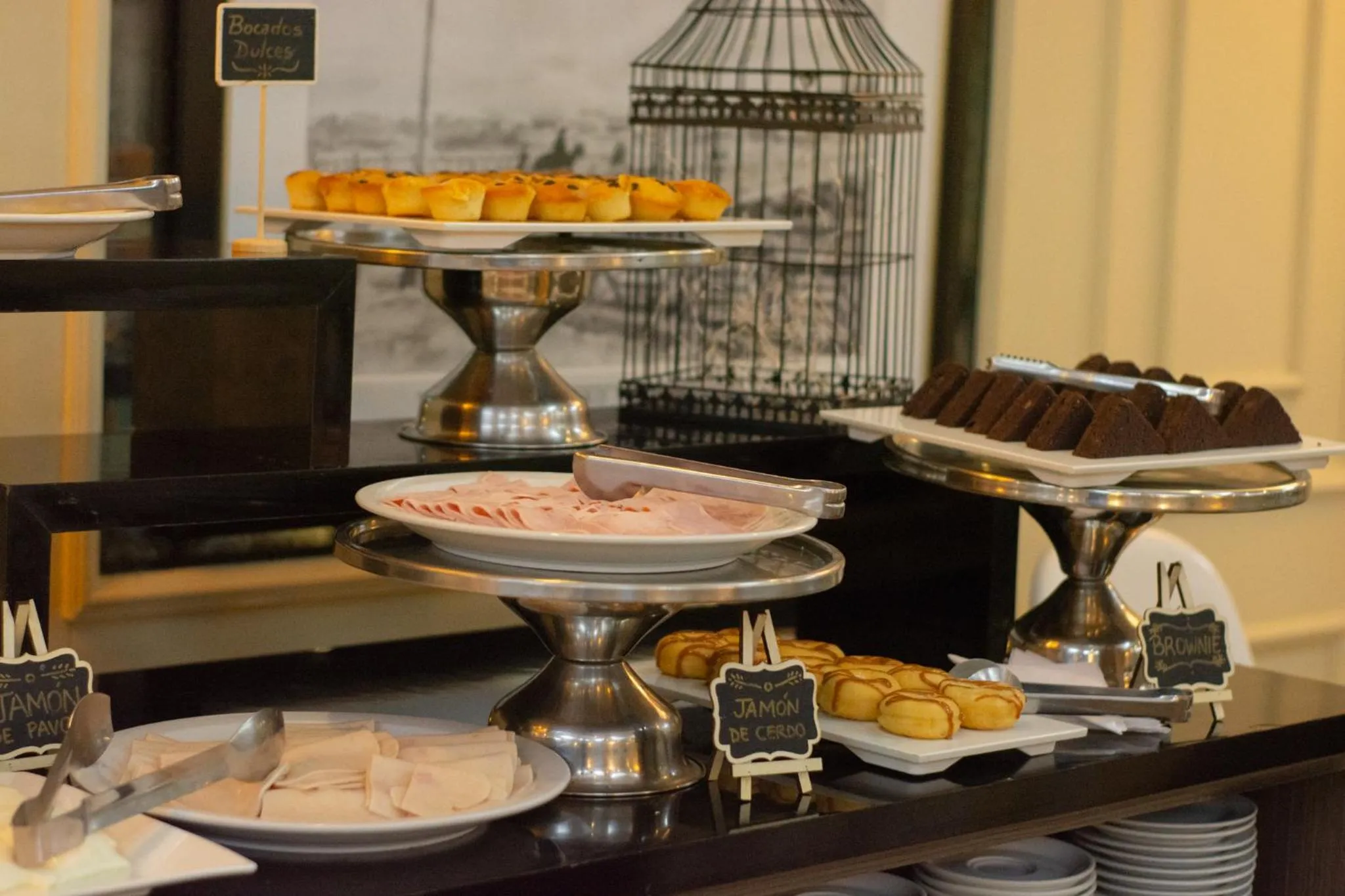 Buffet breakfast in Hotel Frontera Clásico