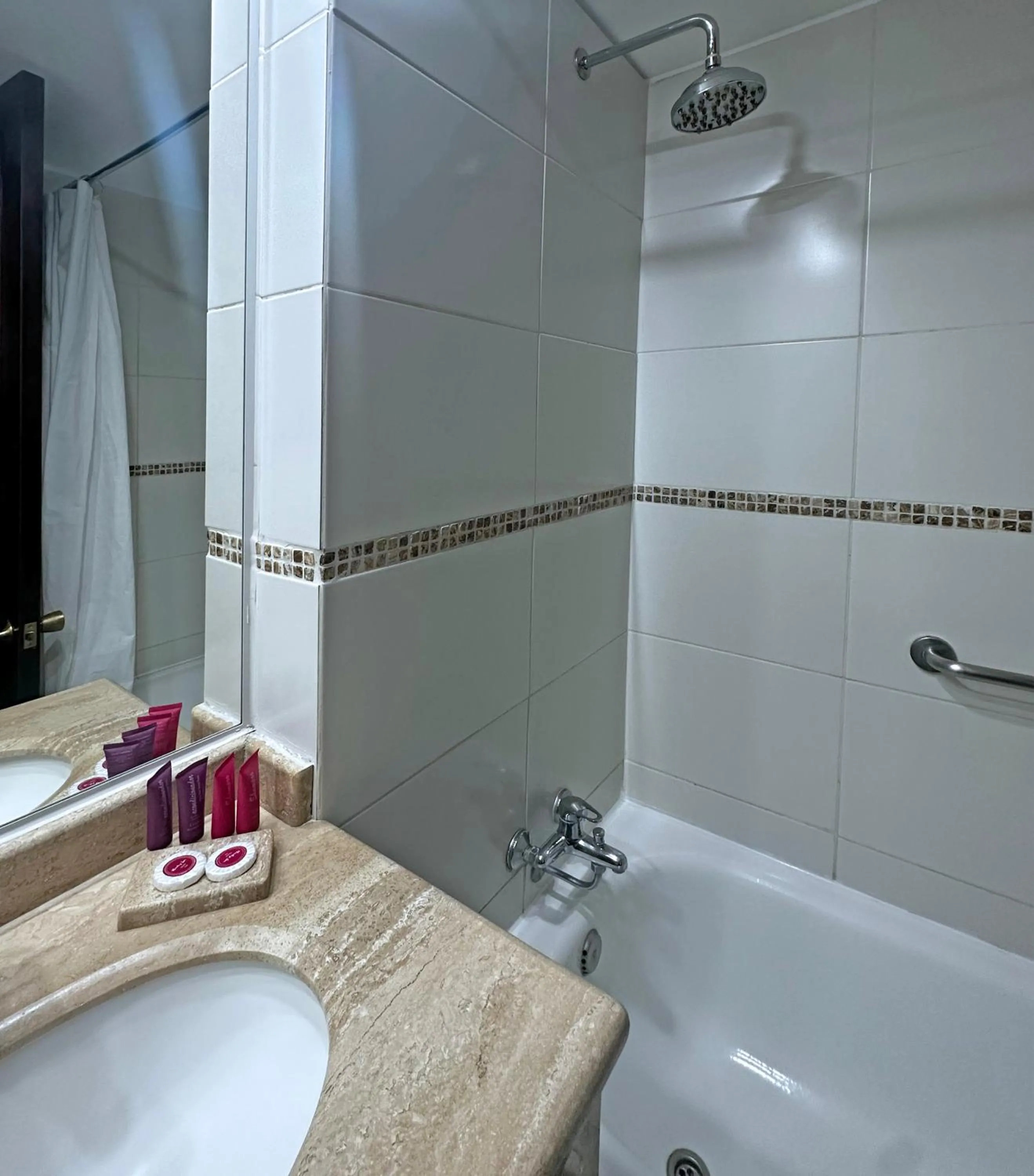 Bathroom in Hotel Frontera Clásico