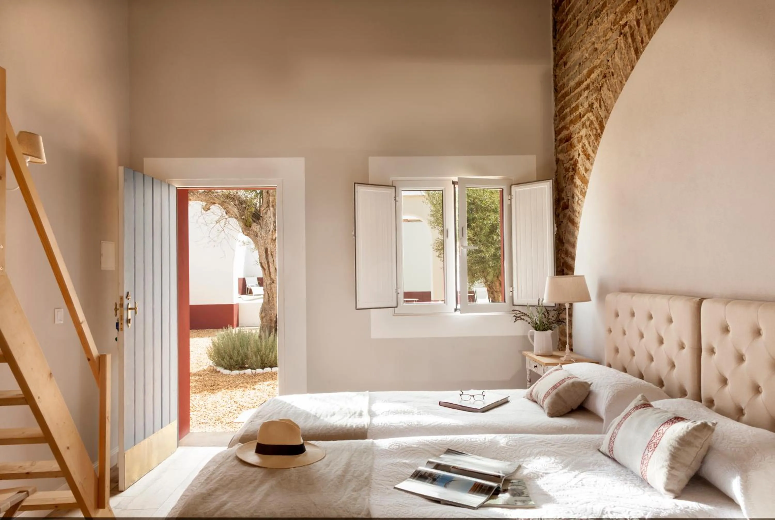 Photo of the whole room, Bed in Quinta da Chaminé