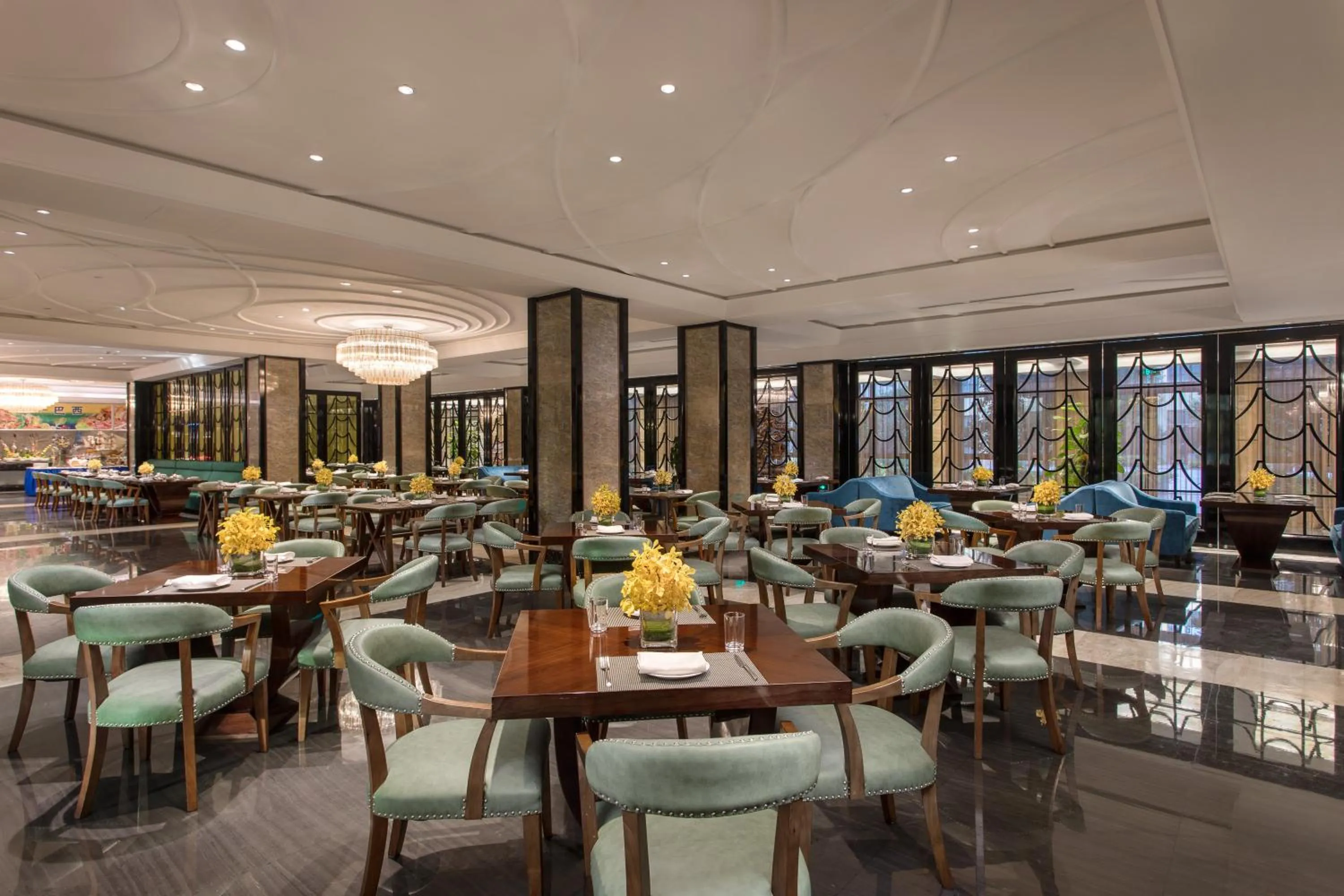 Restaurant/places to eat in Wyndham HangZhou East
