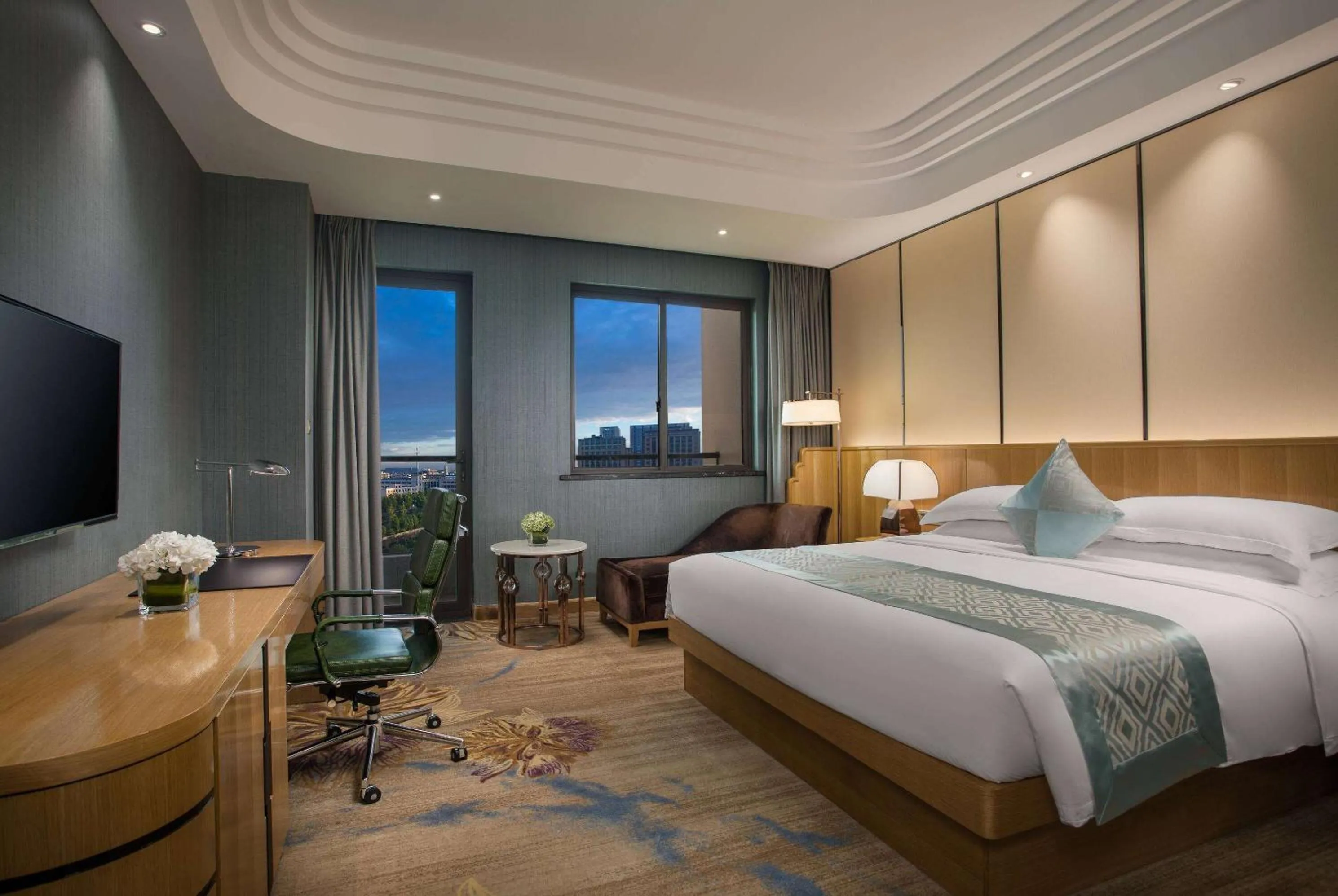 Photo of the whole room, Bed in Wyndham HangZhou East