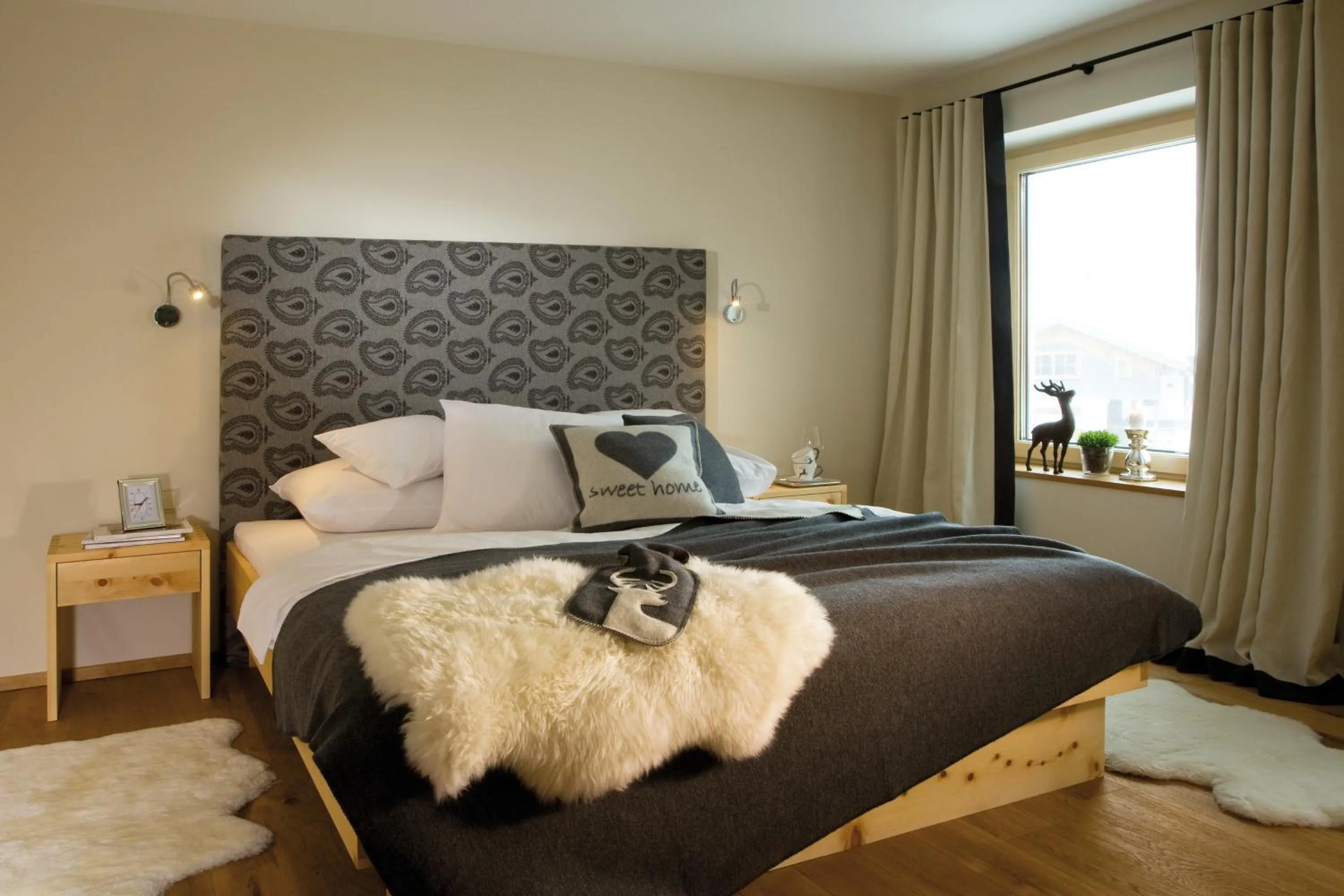 Bed in Hotel Alpenrose