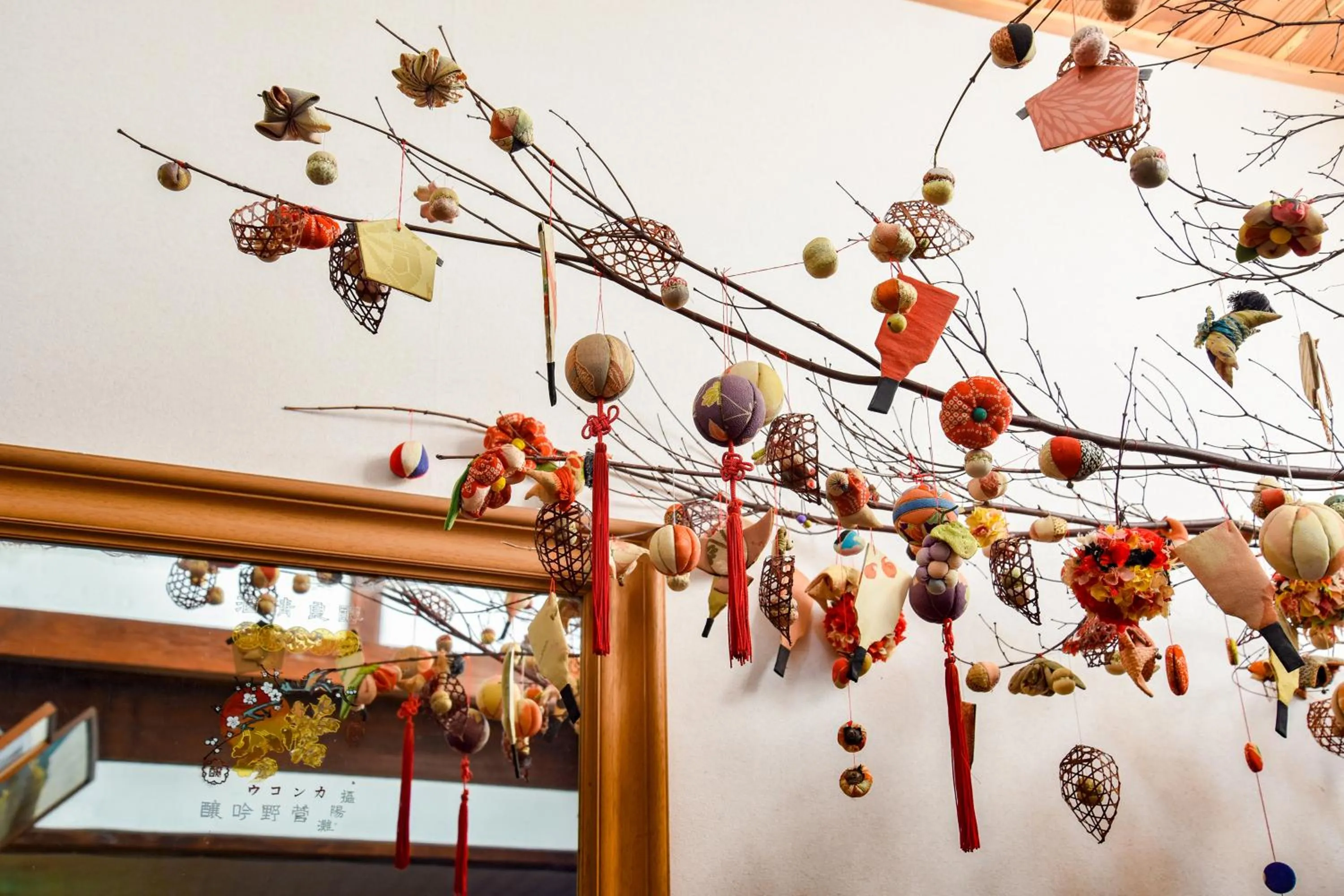 Decorative detail in Kadokyu Ryokan