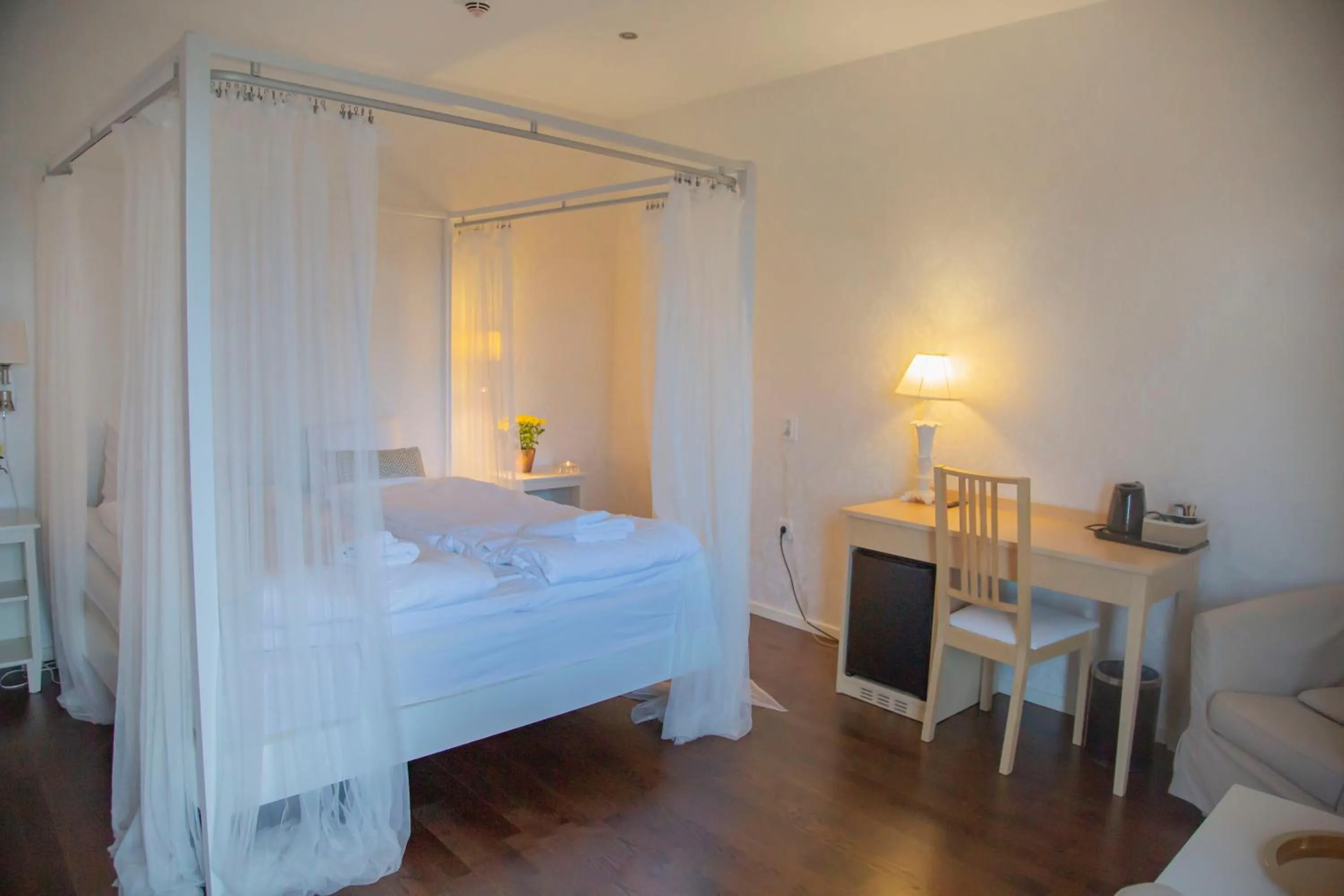 Photo of the whole room, Bed in Hotel Bella Luna