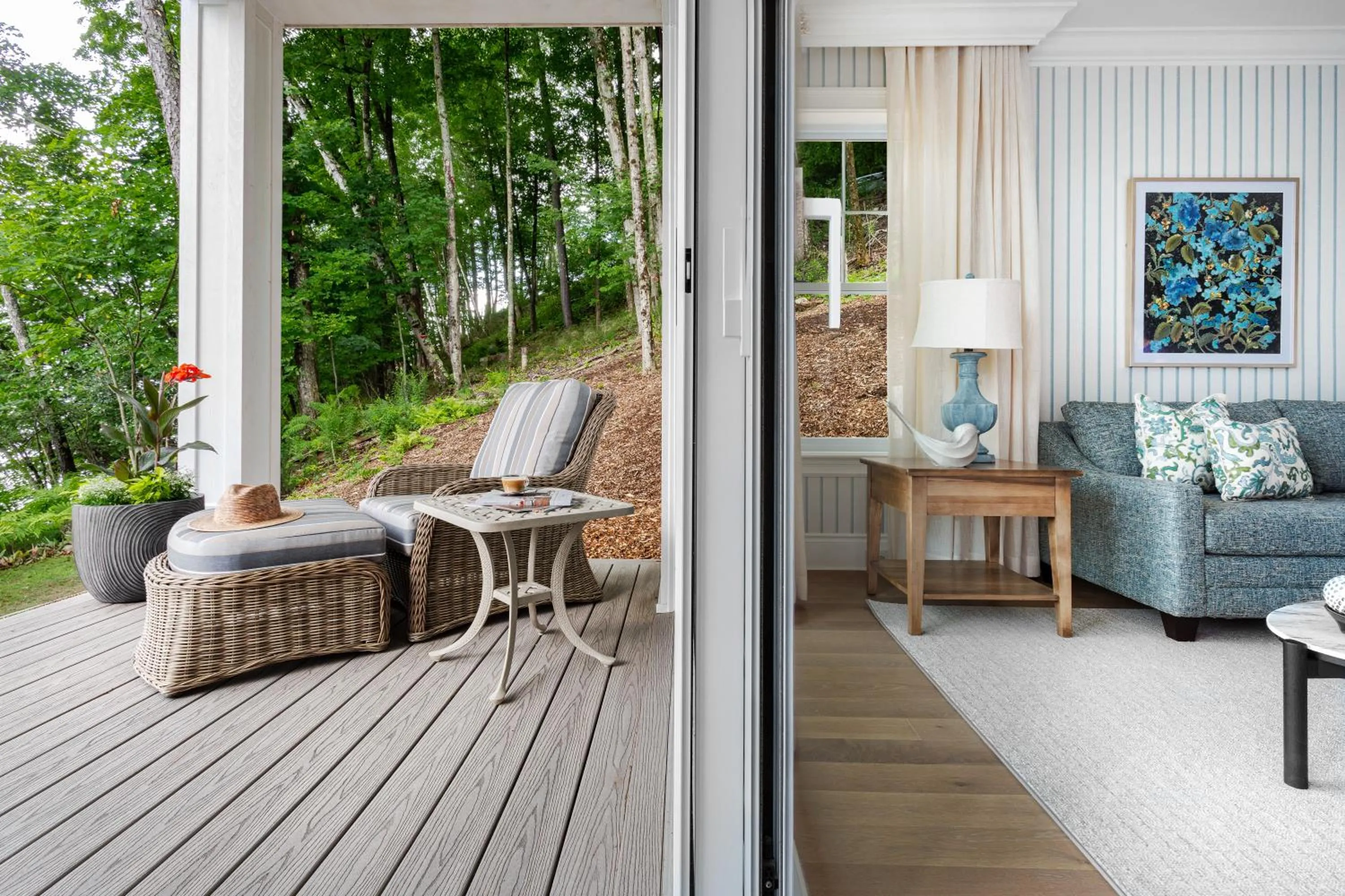 Balcony/Terrace in Manoir Hovey, Relais & Châteaux