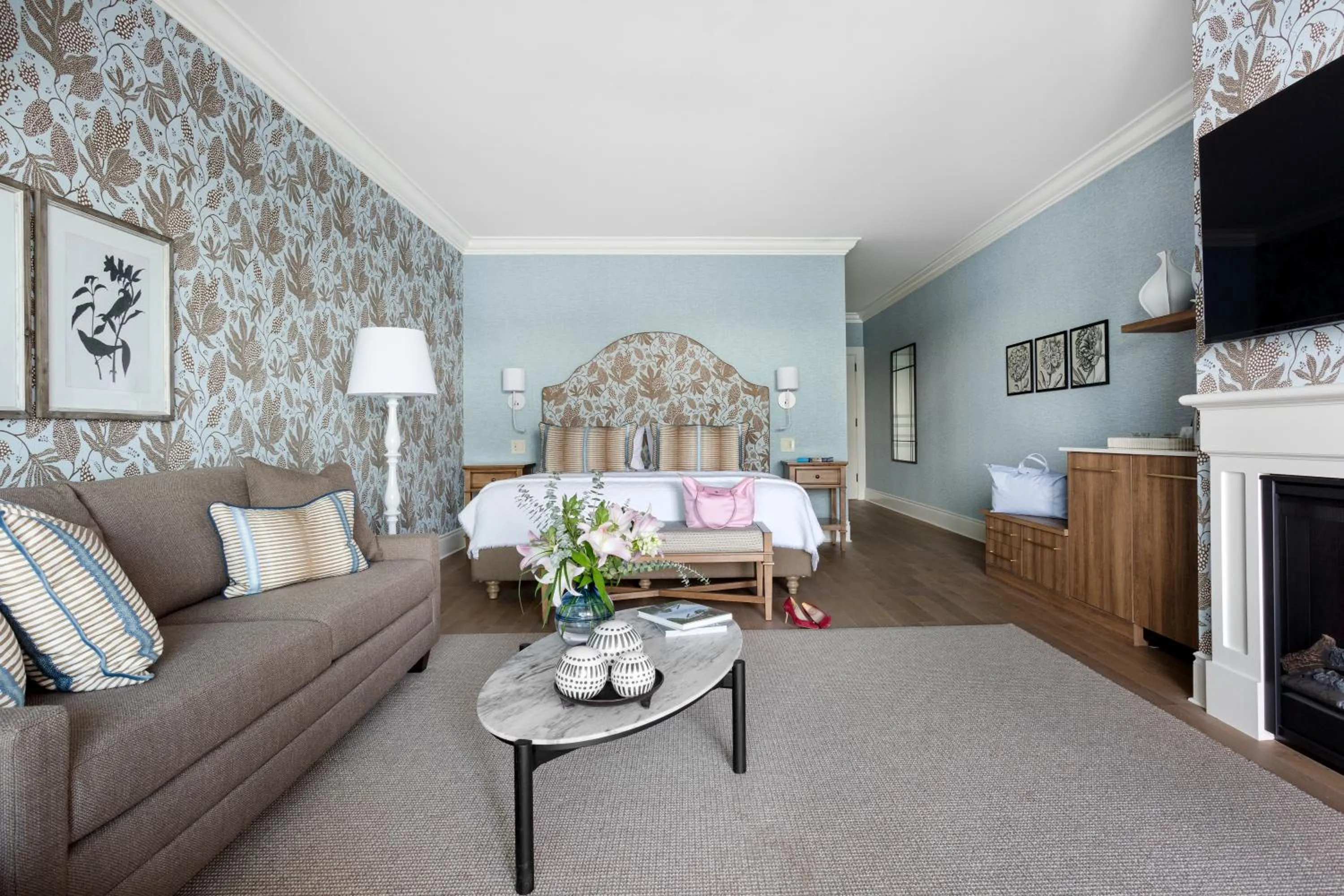 Bedroom in Manoir Hovey, Relais & Châteaux