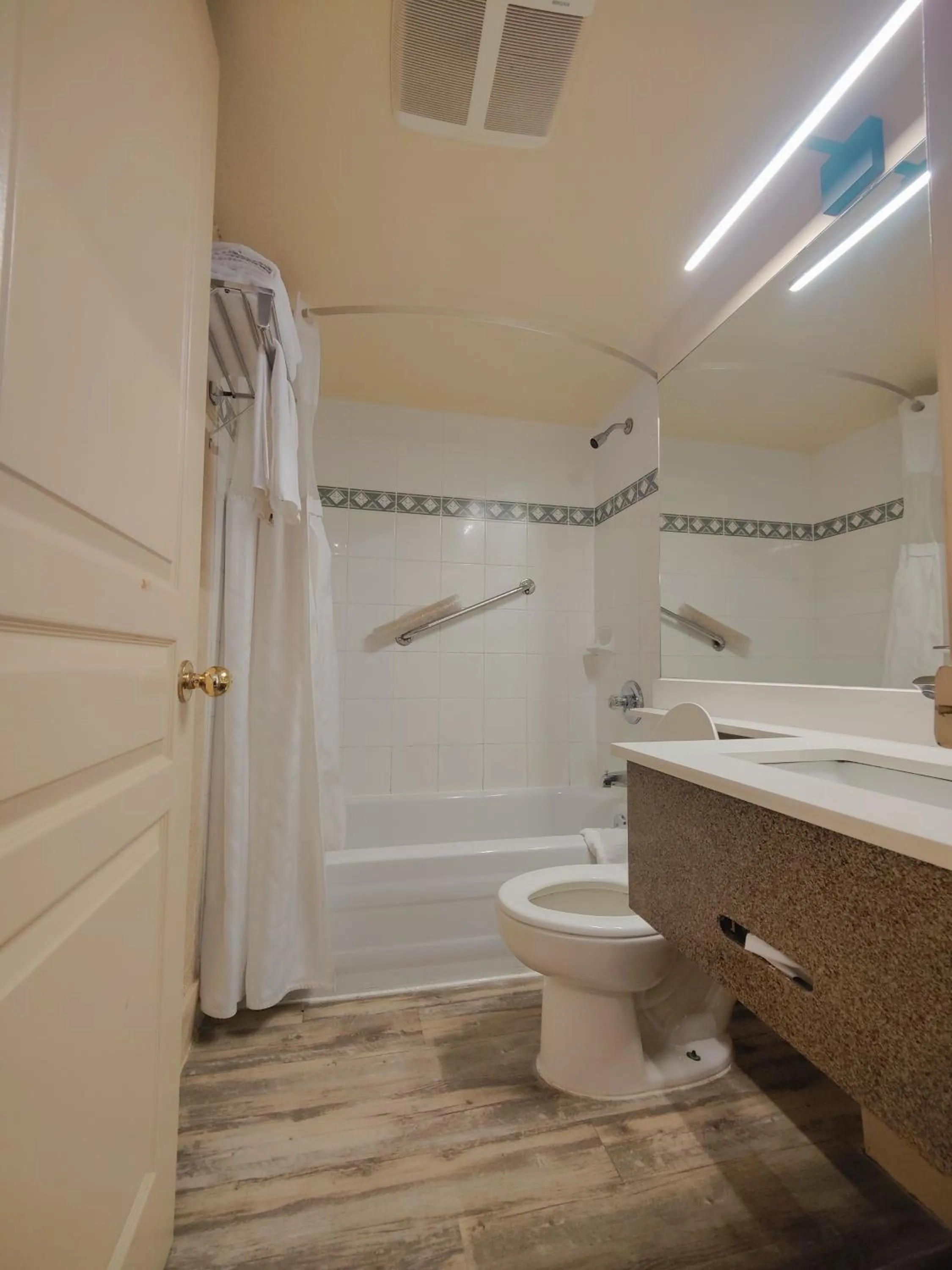 Shower in Divya Sutra Suites on Robson Downtown Vancouver