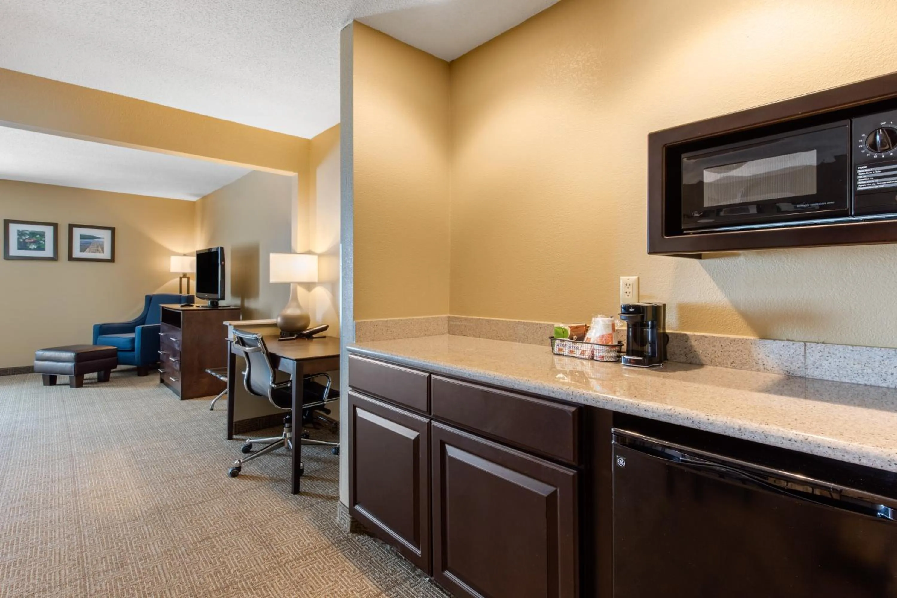 Comfort Inn & Suites Bryant - Benton