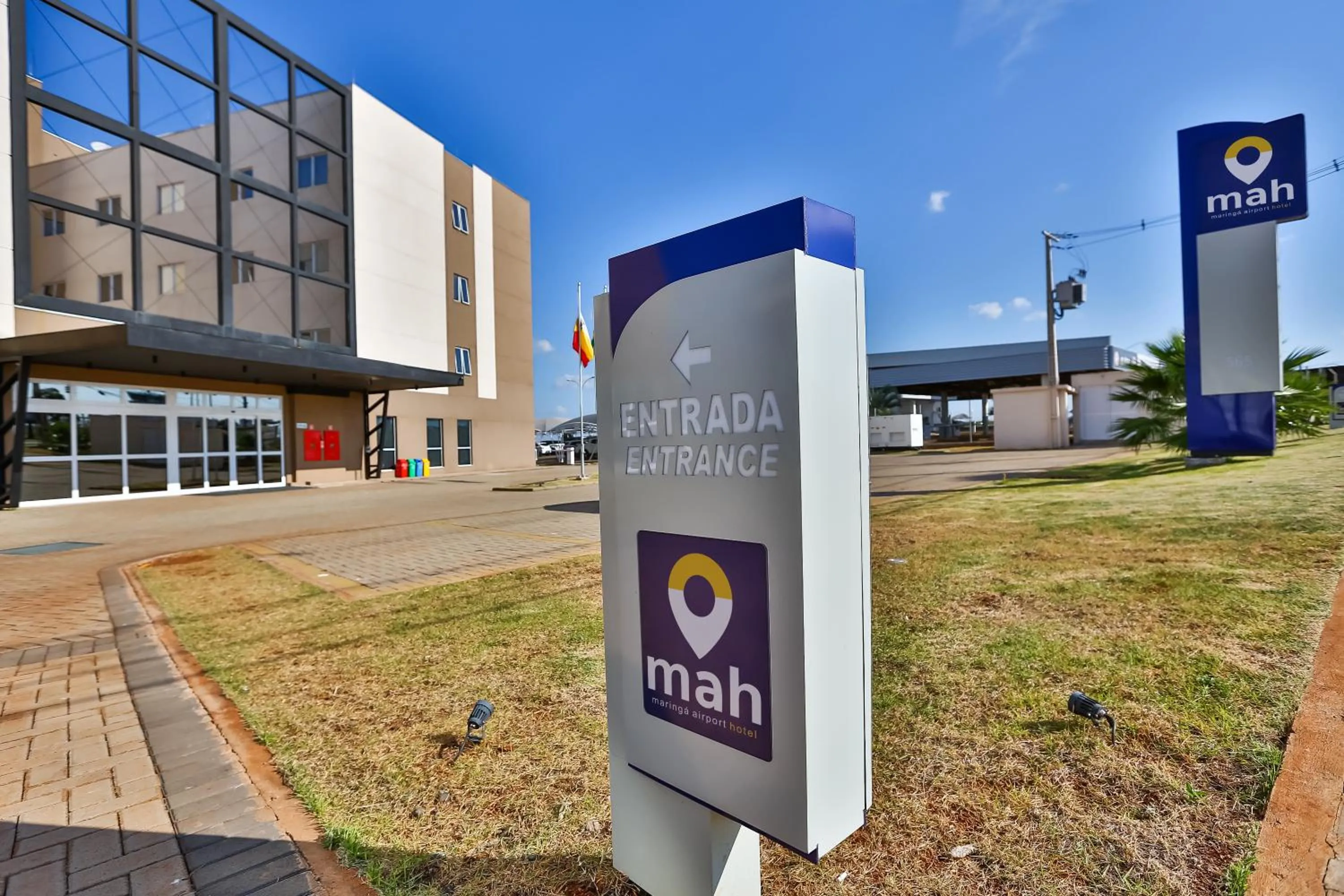 Facade/entrance in Maringá Airport Hotel