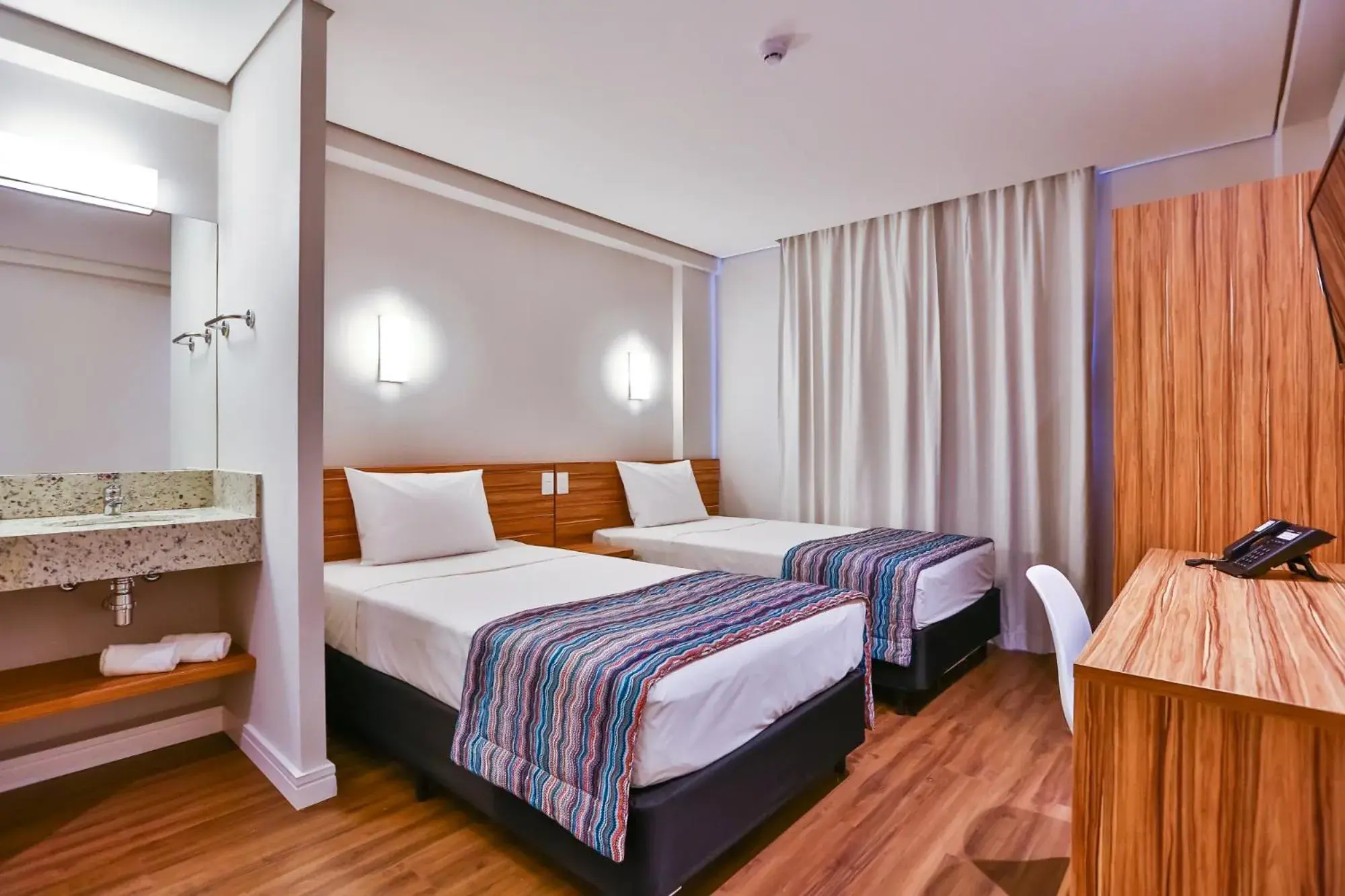 Standard Twin Room in Maringá Airport Hotel Standard Twin Room in Maringá Airport Hotel