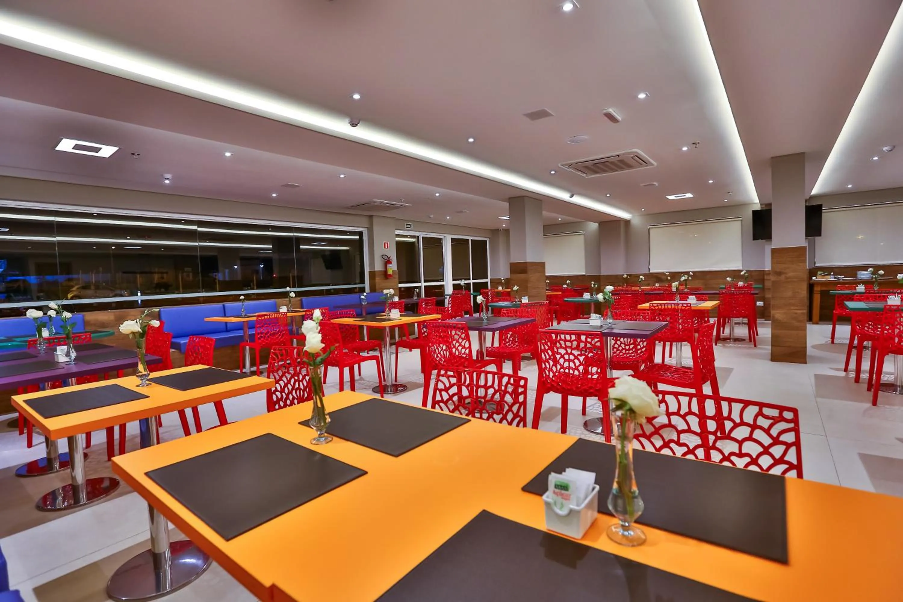 Restaurant/places to eat in Maringá Airport Hotel