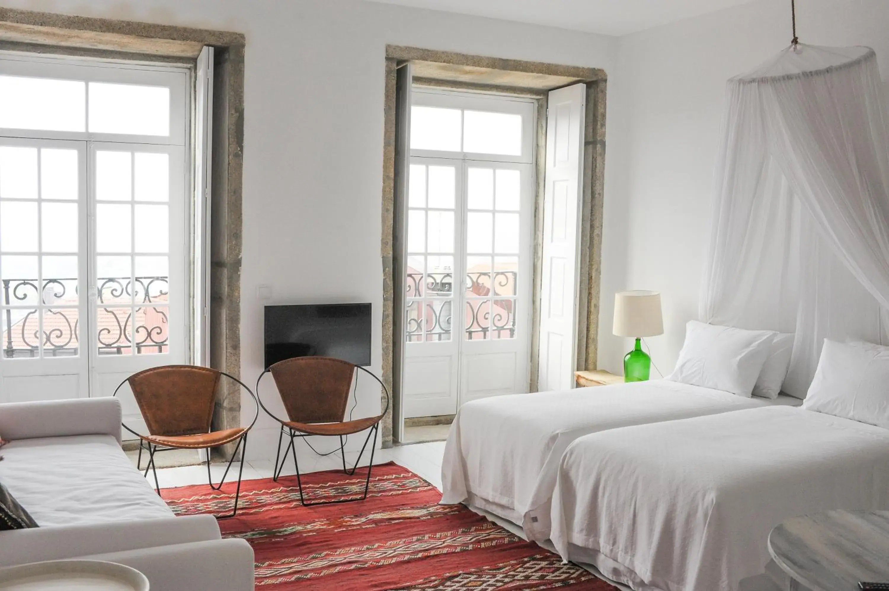 Deluxe Double Room with River View in Mo House Deluxe Double Room with River View in Mo House