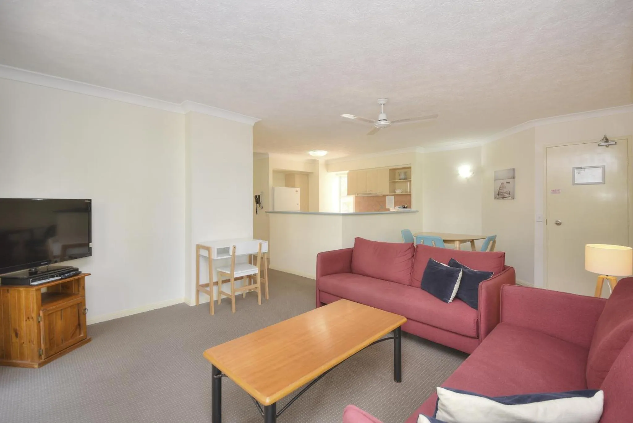 Living room in San Mateo On Broadbeach