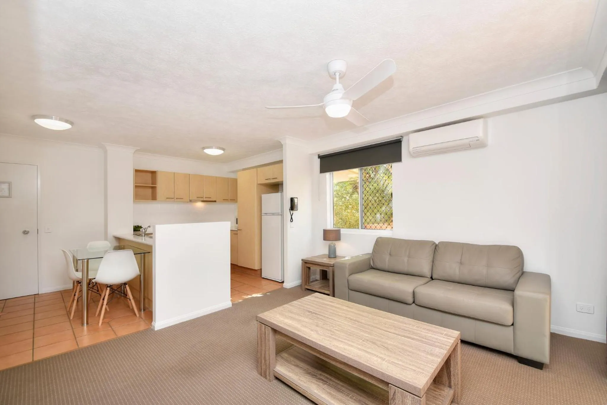 Living room in San Mateo On Broadbeach