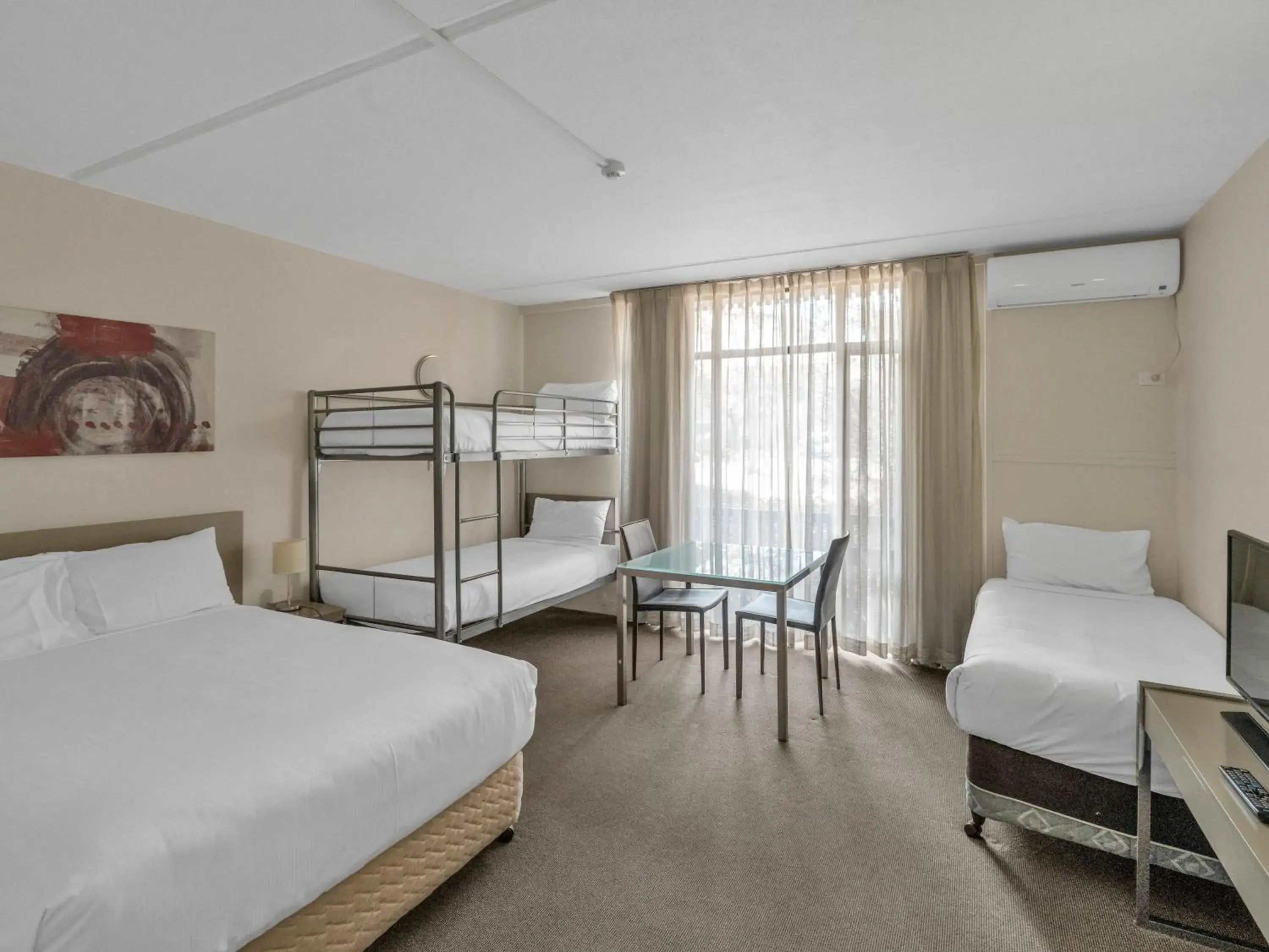 Family Room in Tall Trees Ainslie Motel Family Room in Tall Trees Ainslie Motel