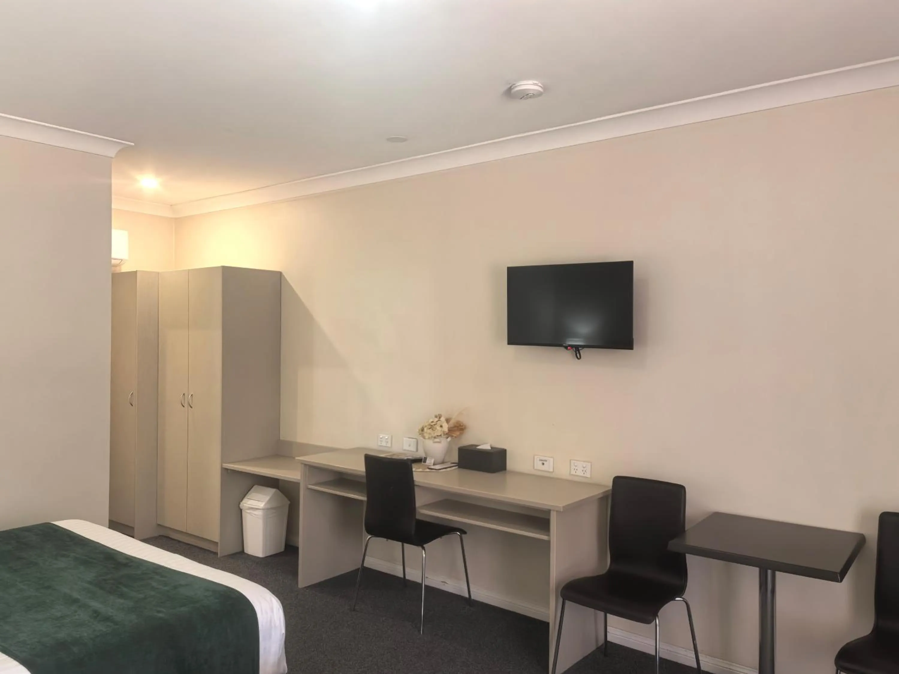 Lincoln Cottage Motor Inn