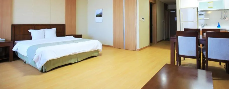 Living room, Bed in Beache Palace