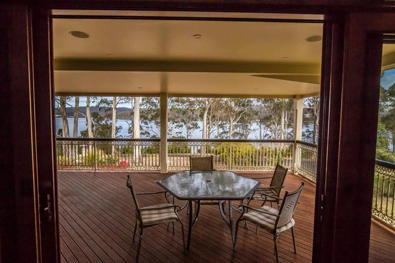 Balcony/Terrace in Robyn's Nest Lakeside Resort