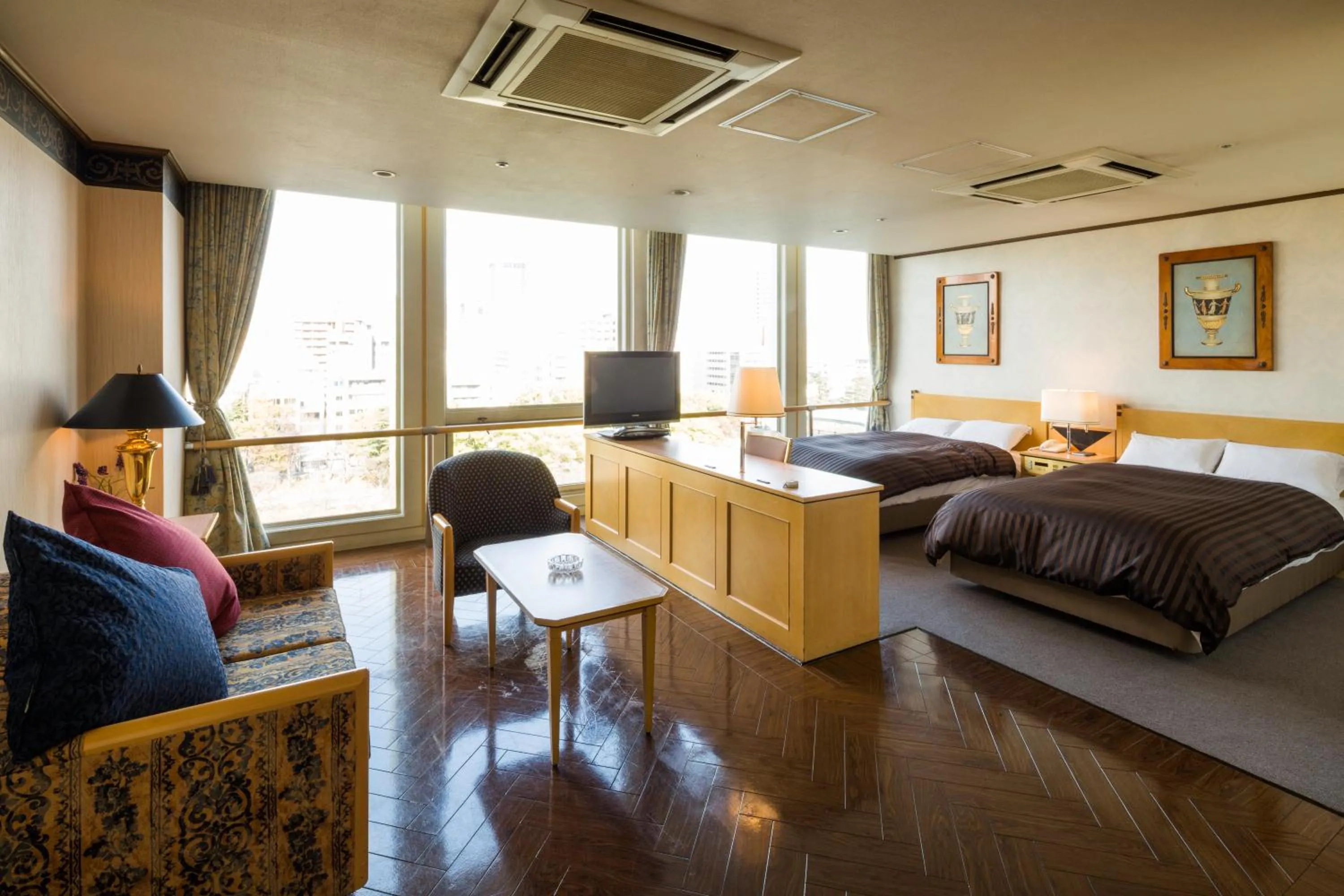 Day, Bed in Hotel Osaka Castle