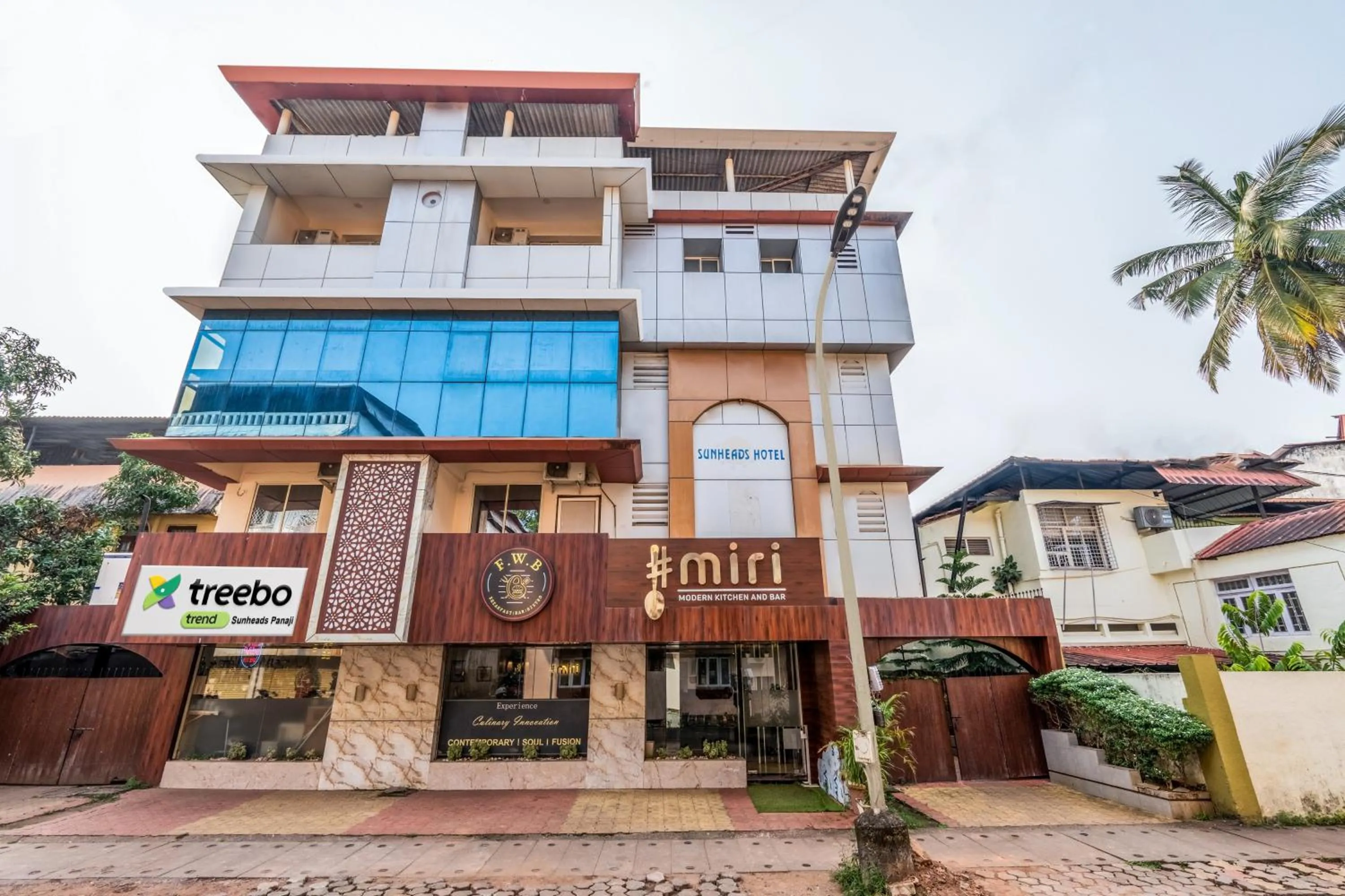 Facade/entrance in Treebo Sunheads