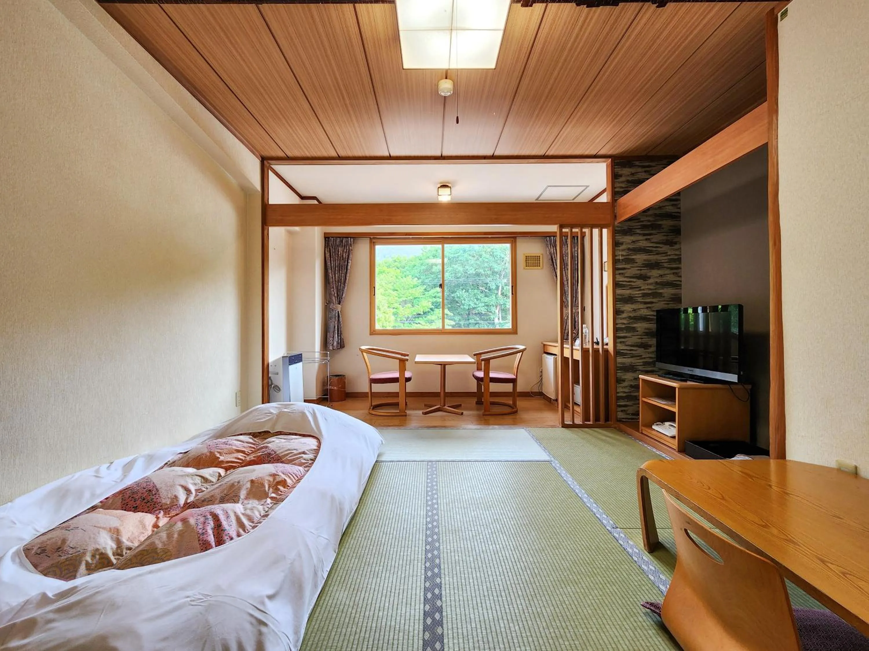 Photo of the whole room, Bed in Iwanai Kogen Hotel
