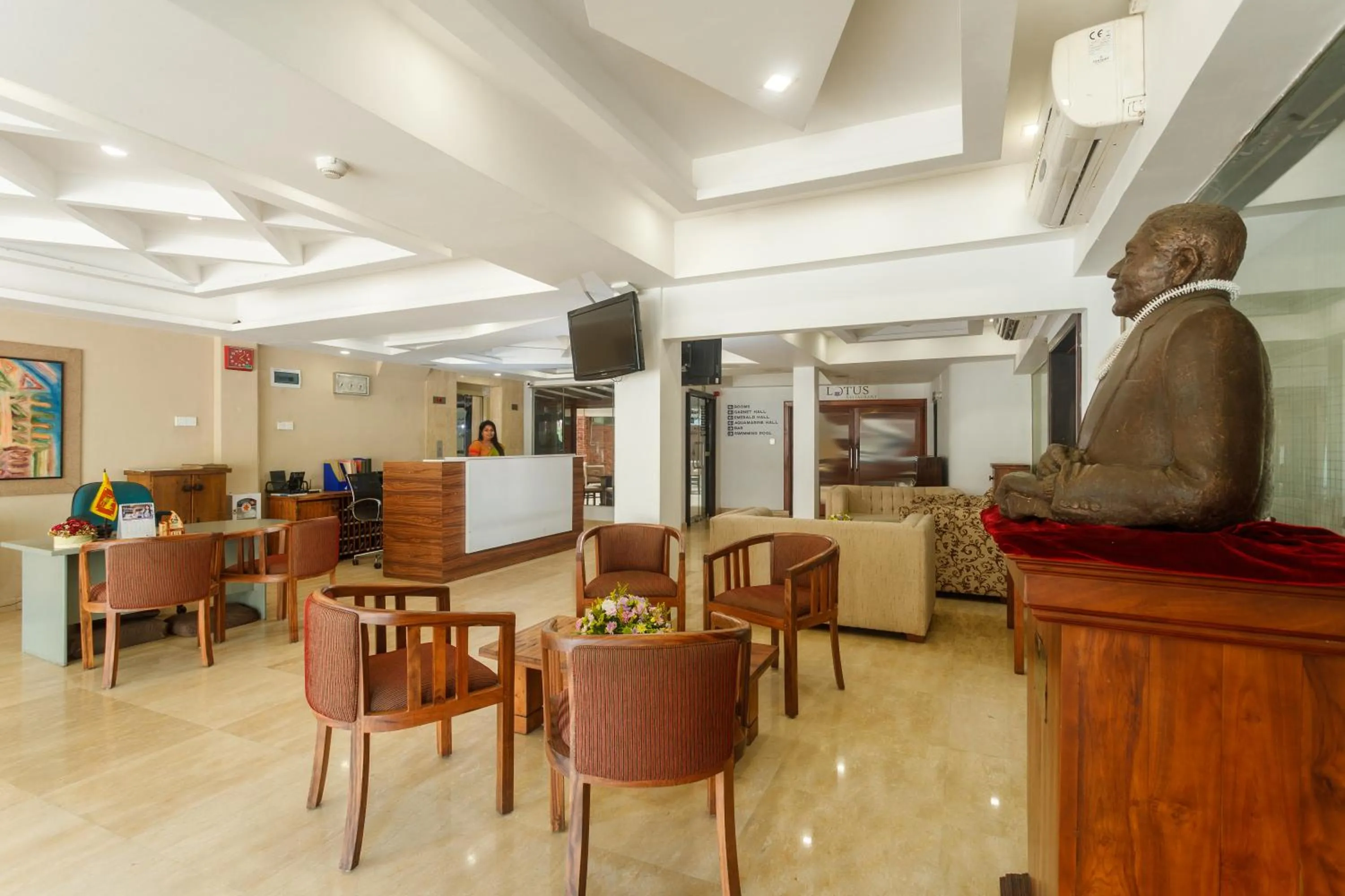 Lobby or reception in Hotel Janaki