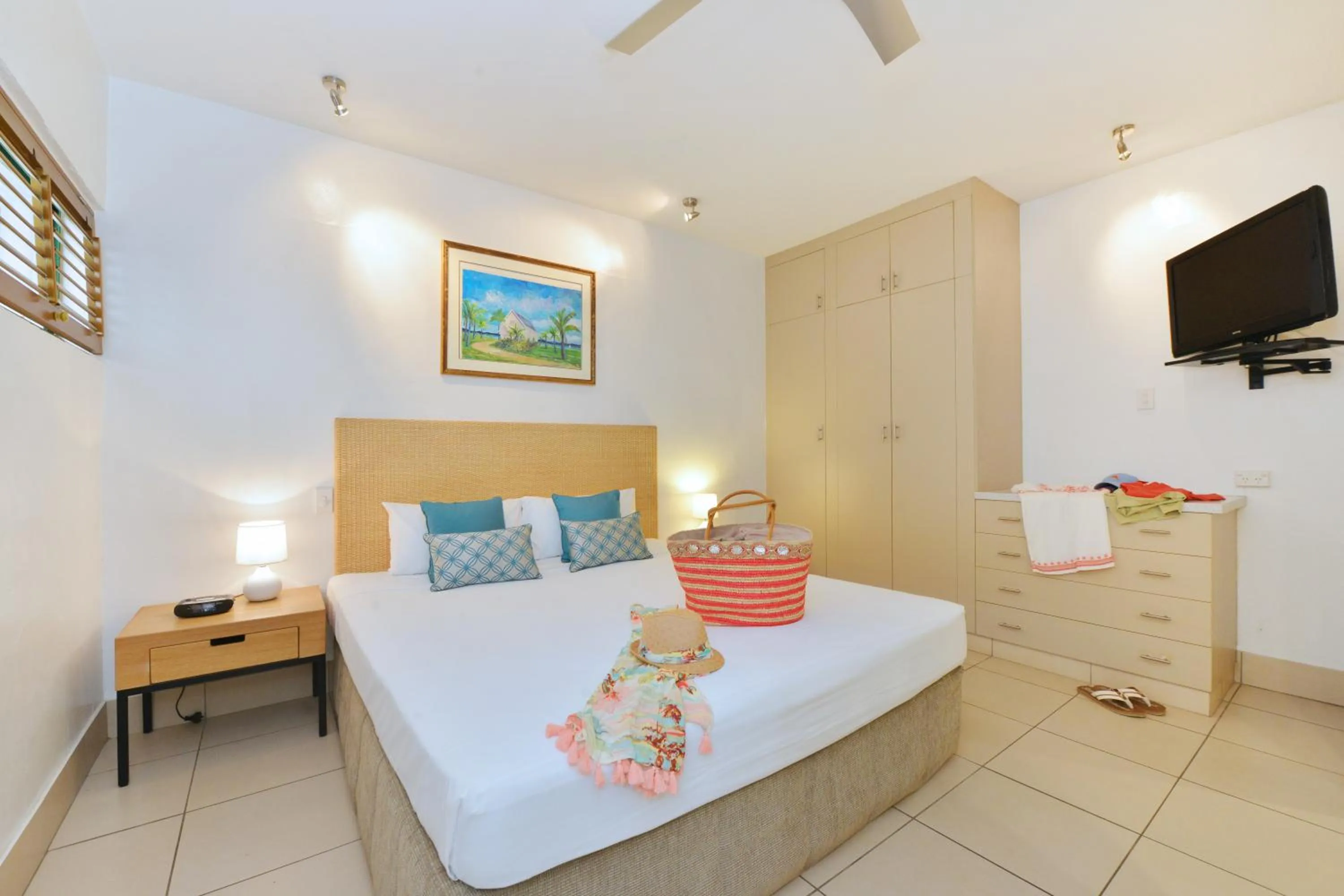 Bedroom, Bed in Club Tropical Resort - Official Onsite Reception & Check In