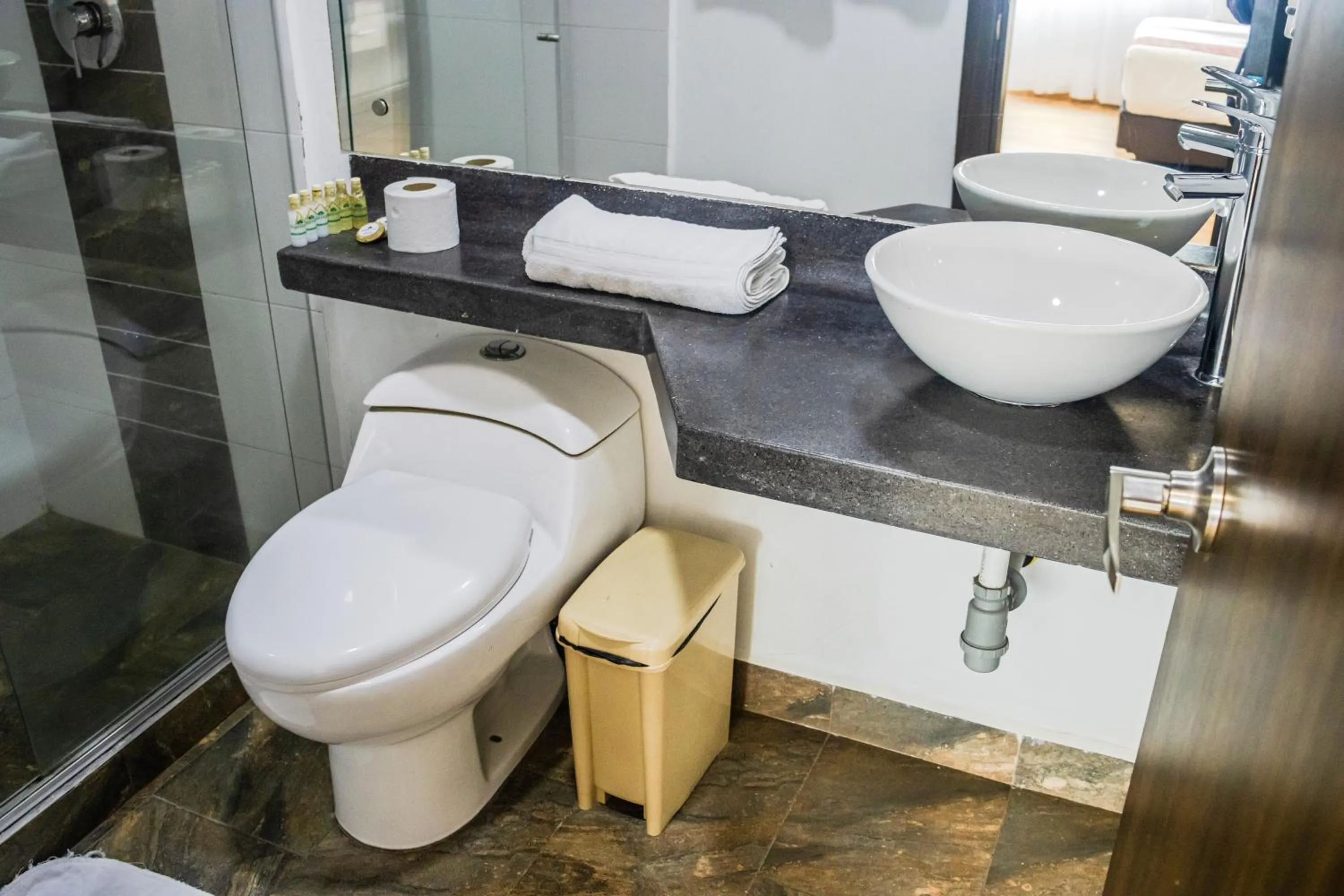 Shower in Nogal Suite Hotel Ipiales