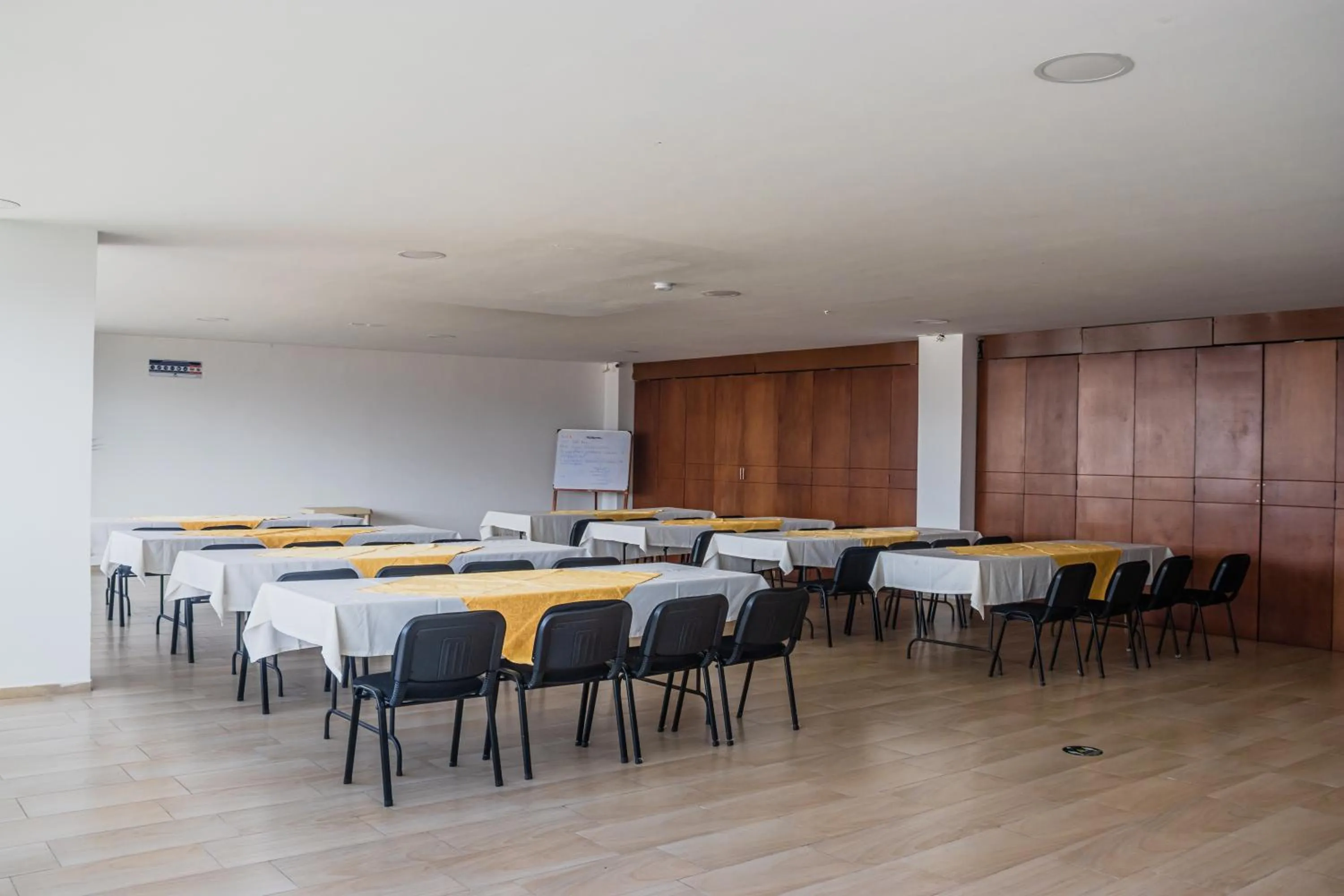 Meeting/conference room in Nogal Suite Hotel Ipiales